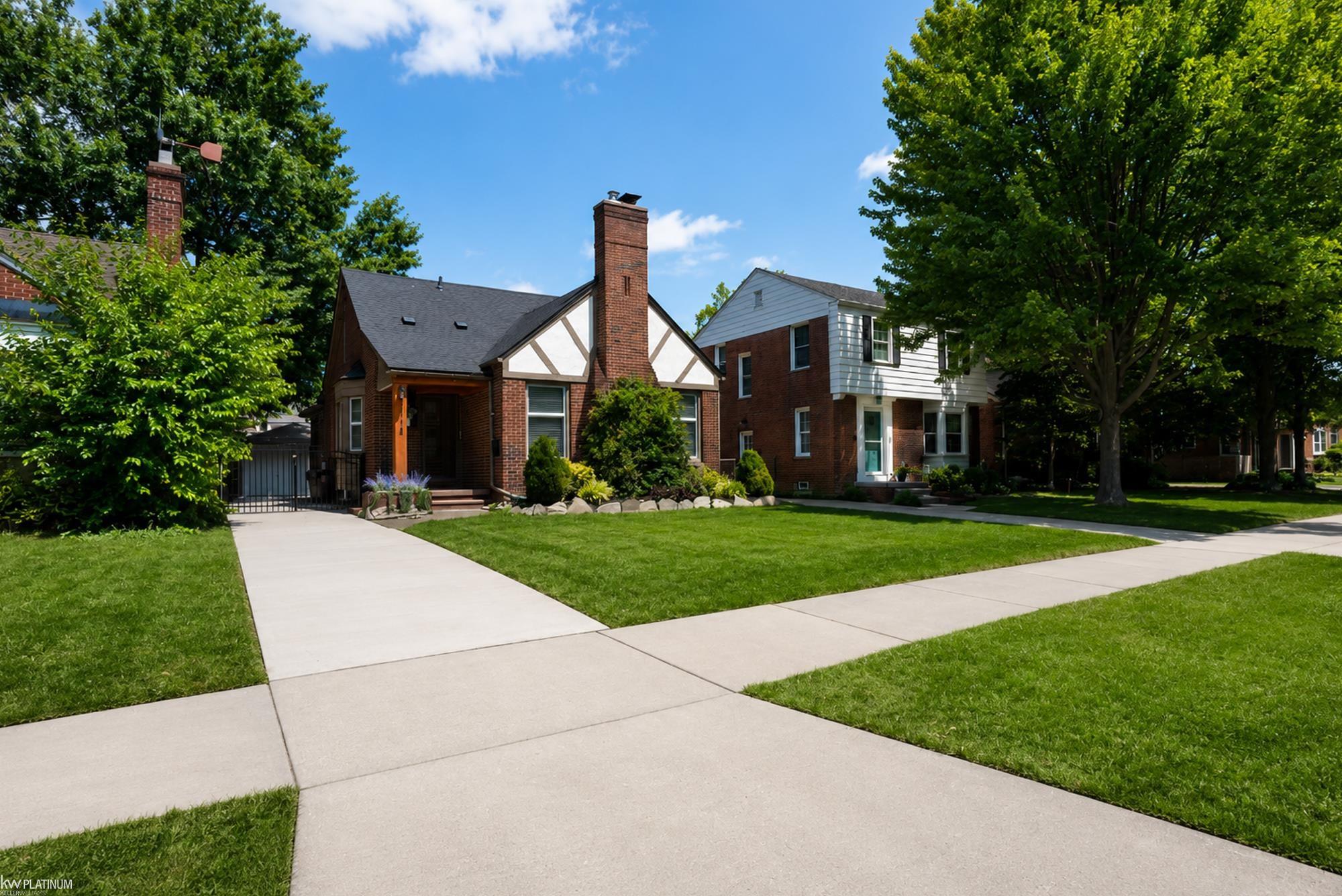 5th image of 2118 Lennon St, Grosse Pointe Woods, MI 48236 | MLS# 58050216125