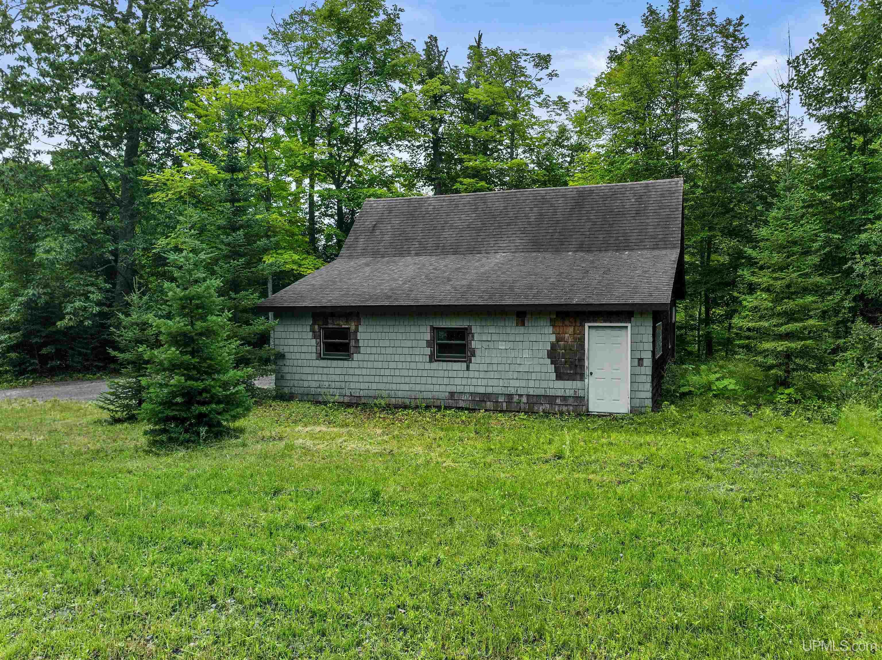 4th image of 44065 Us Hwy 41 Hwy, Chassell, MI 49916 | MLS# 50216136