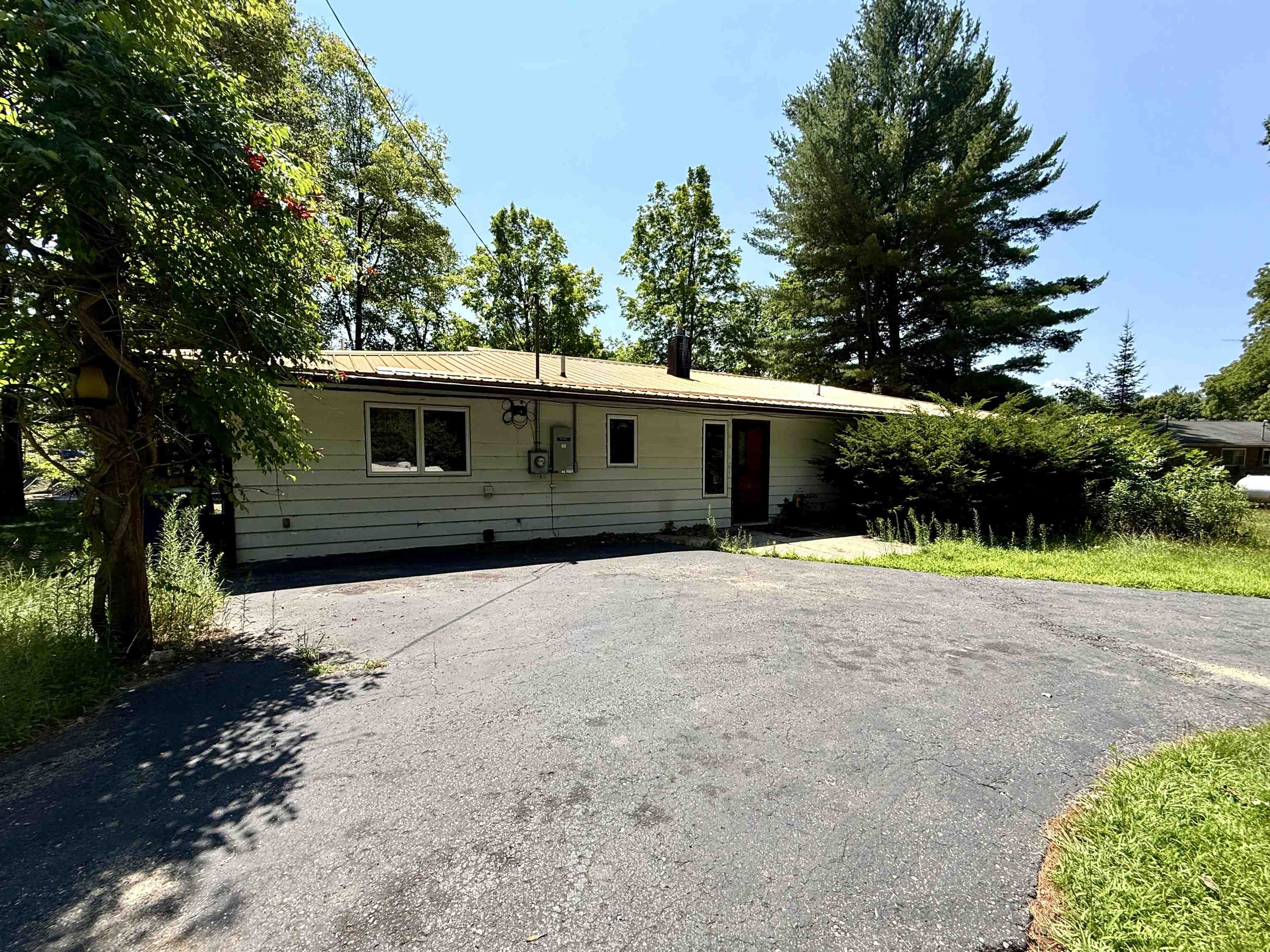 3rd image of 2444 Boman Rd, Alger, MI 48610 | MLS# 50216160