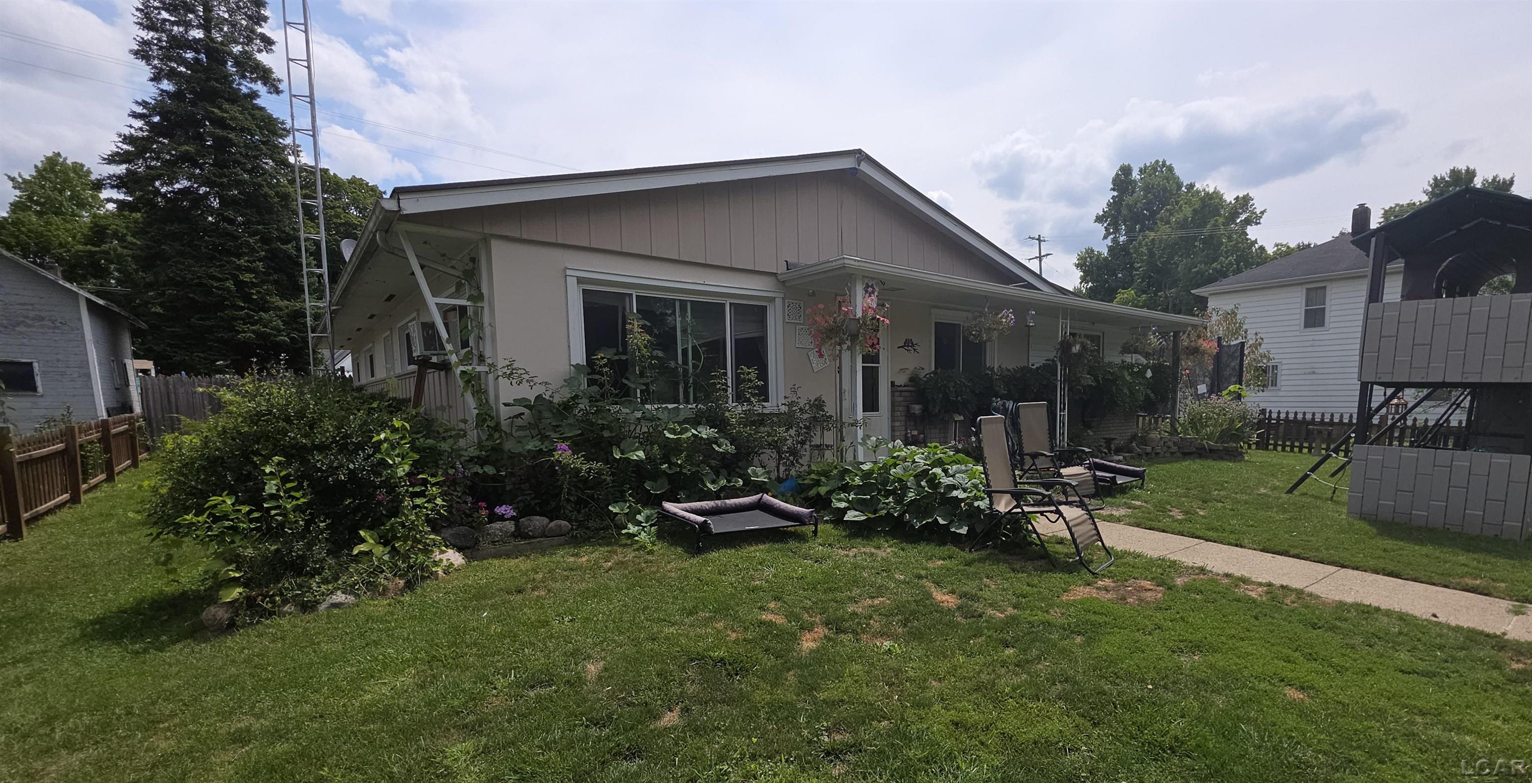 1st image of 607 Oak St, Hudson, MI 49247 | MLS# 50216163
