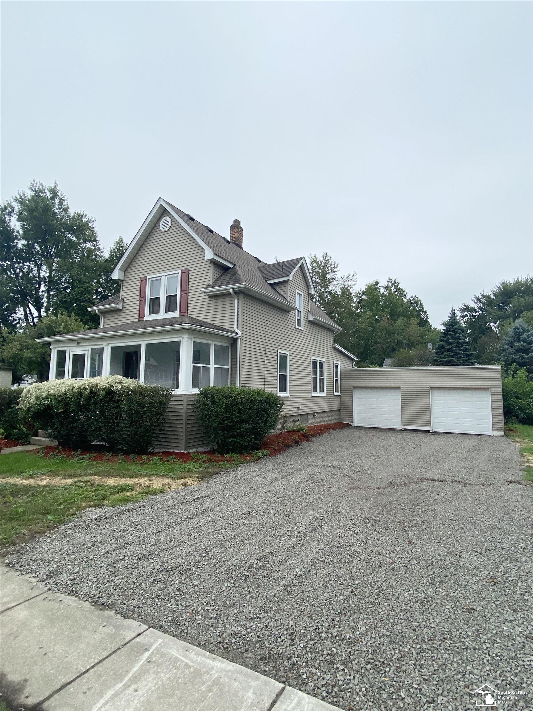 Photo 1 of Single family home for sale at 611 Monroe St, Carleton, MI 48117 | MLS# 57050216230 | Listing updated on 2026-09-17