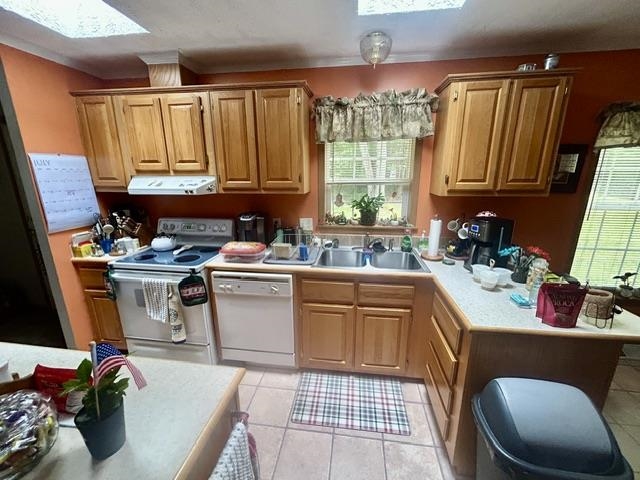 3rd image of 866 Lakeshore Dr, Gladwin, MI 48624 | MLS# 50216244