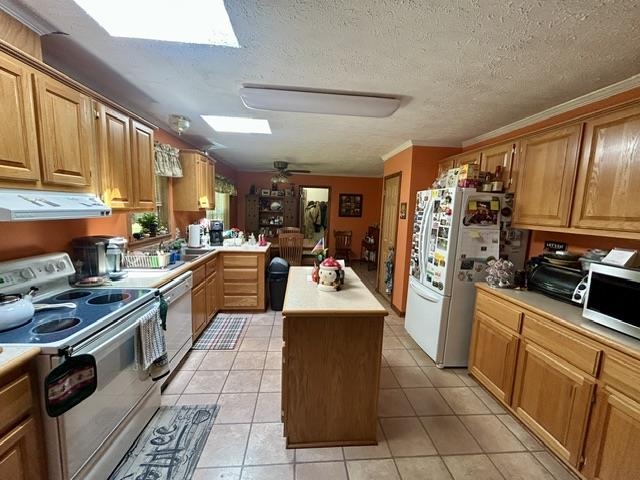 5th image of 866 Lakeshore Dr, Gladwin, MI 48624 | MLS# 50216244