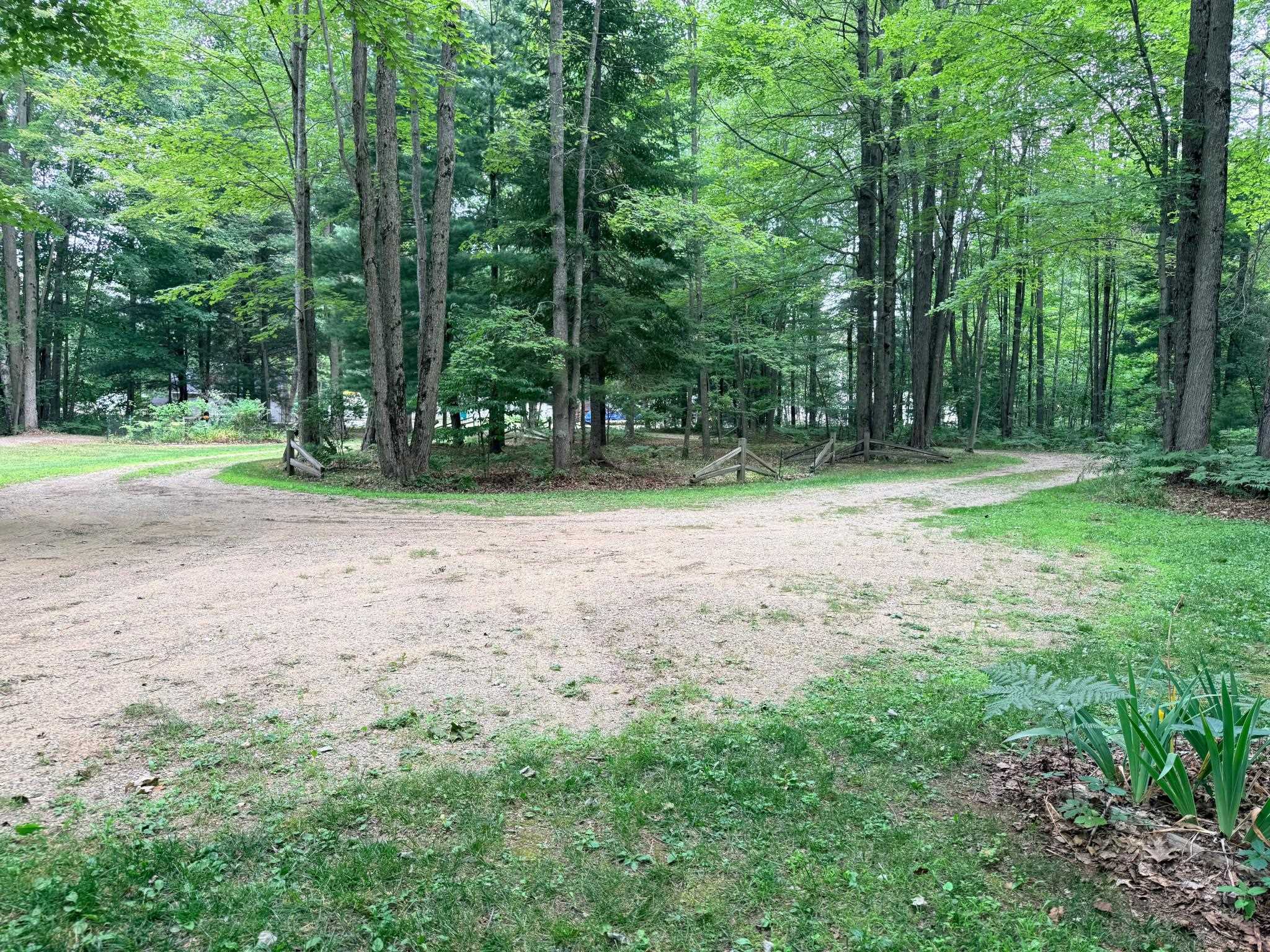 51st image of 866 Lakeshore Dr, Gladwin, MI 48624 | MLS# 50216244