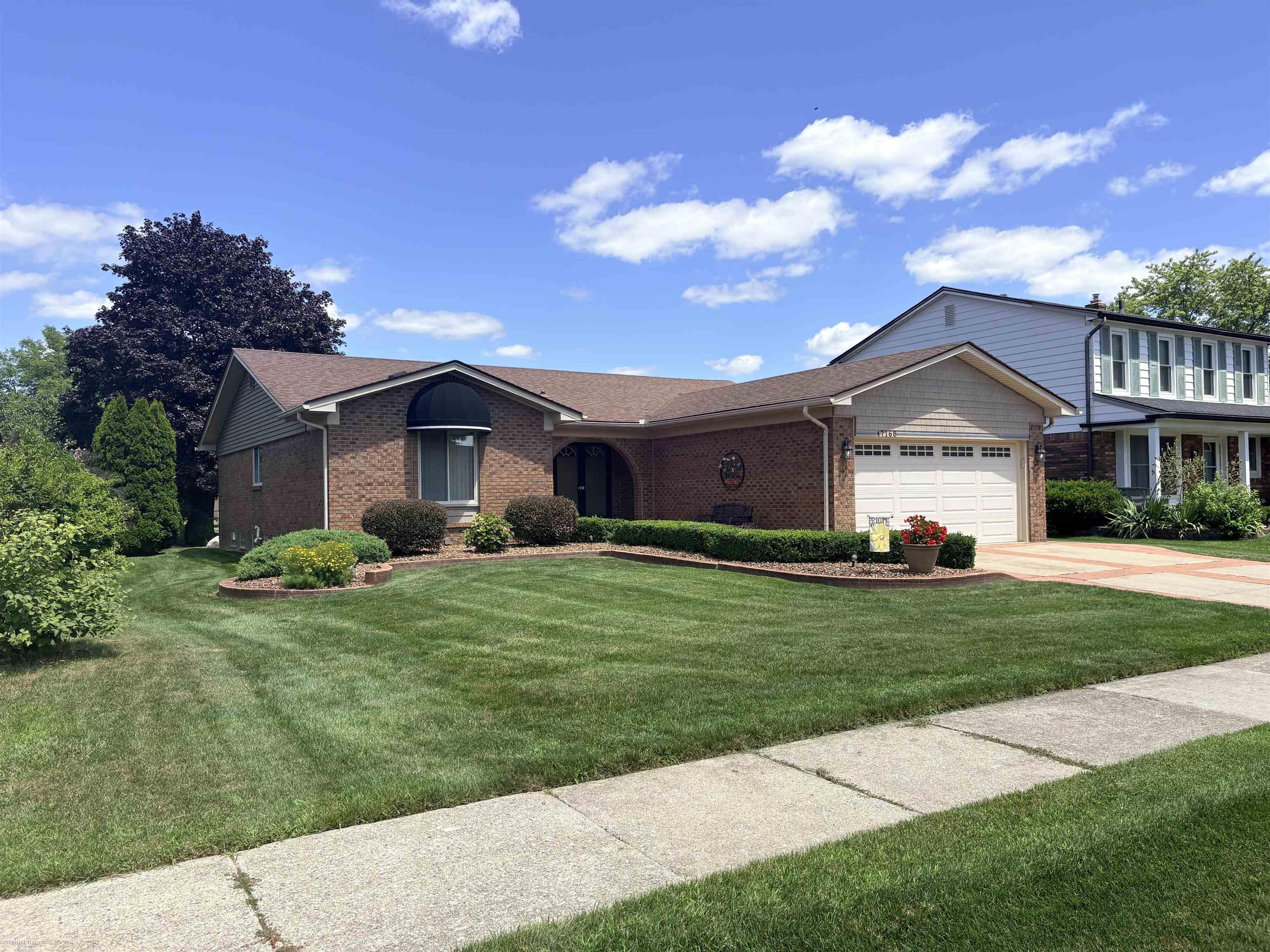 3rd image of 47168 Blueridge Dr, Macomb, MI 48044 | MLS# 50216248