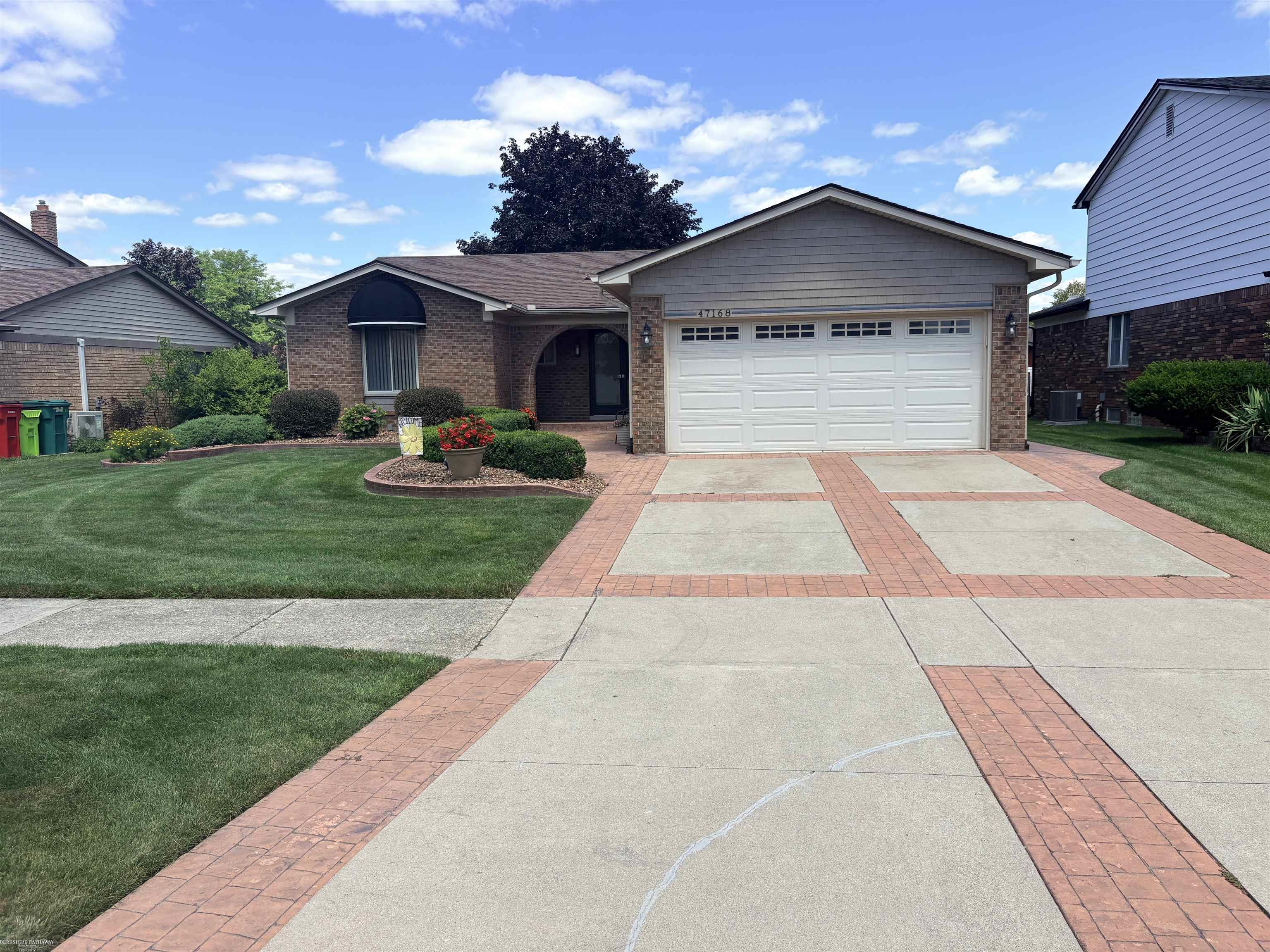 46th image of 47168 Blueridge Dr, Macomb, MI 48044 | MLS# 50216248
