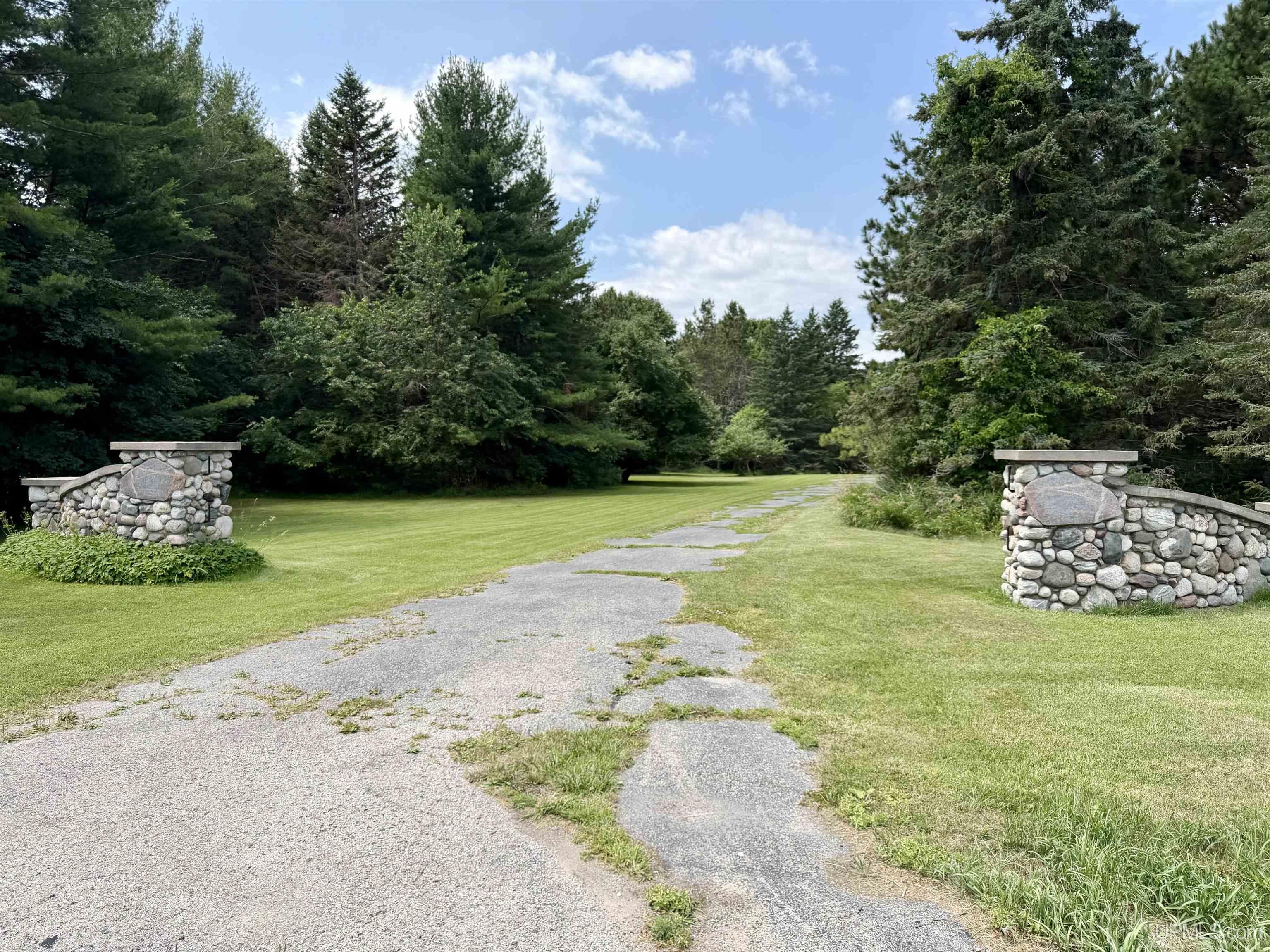 4th image of 7431 0025 Rd, Garden, MI 49835 | MLS# 50216274