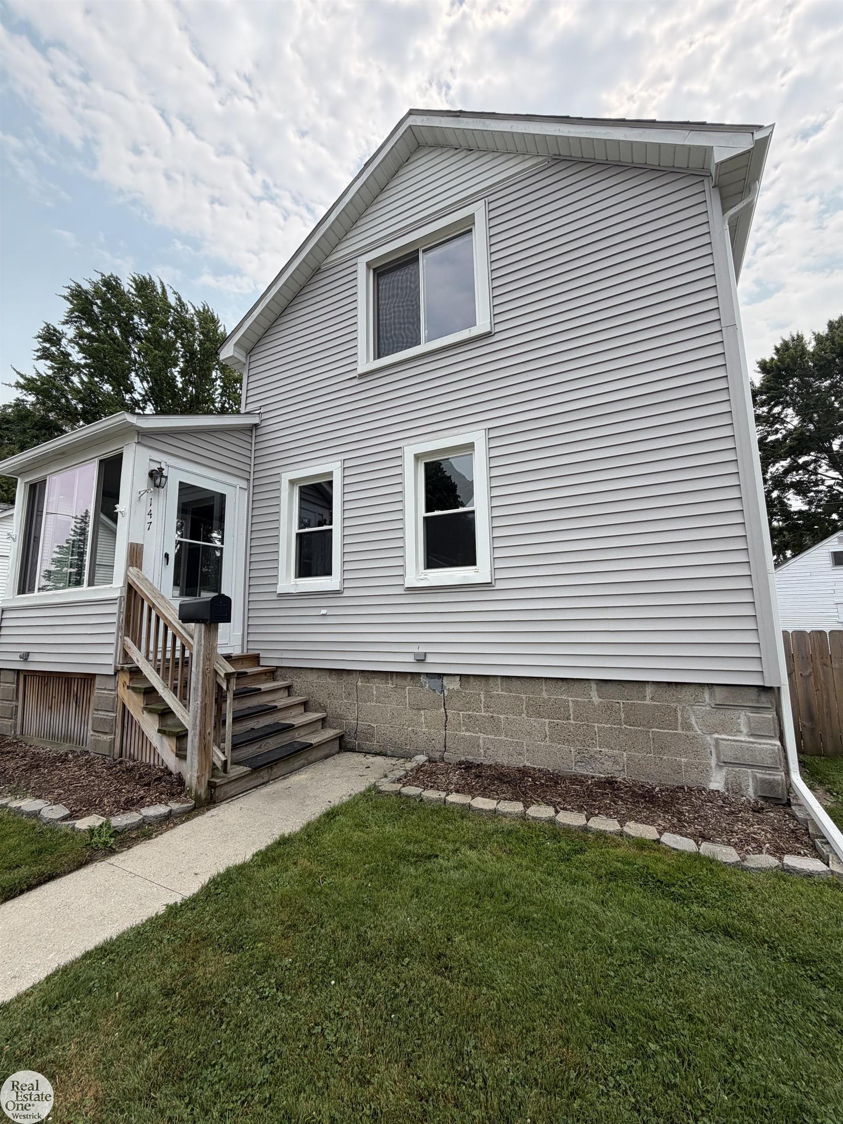 36th image of 147 Robertson St, Marine City, MI 48039 | MLS# 50216308