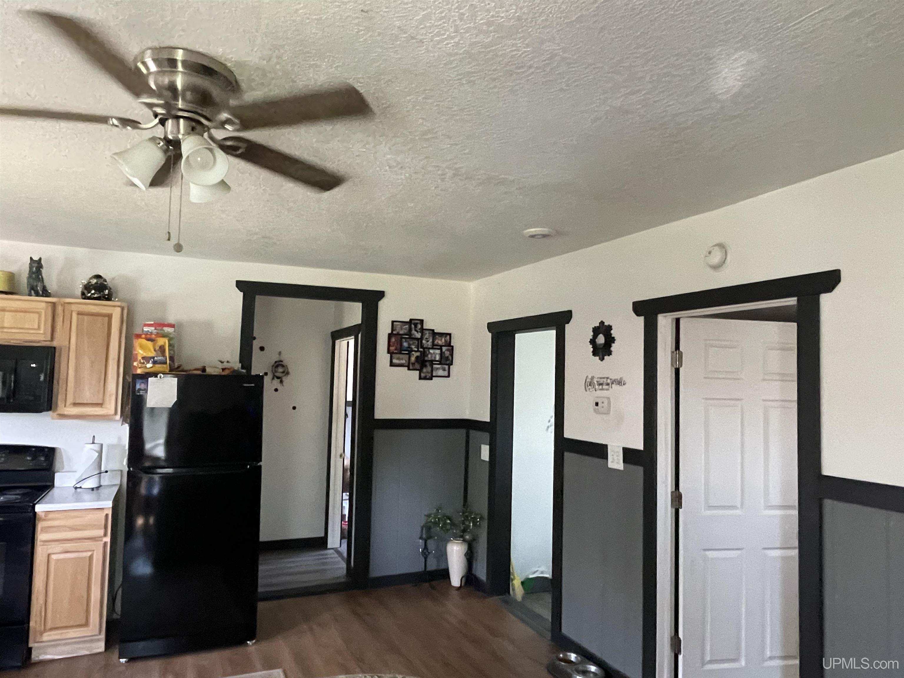 4th image of 100 Carpenter Ave, Iron Mountain, MI 49801 | MLS# 50216331
