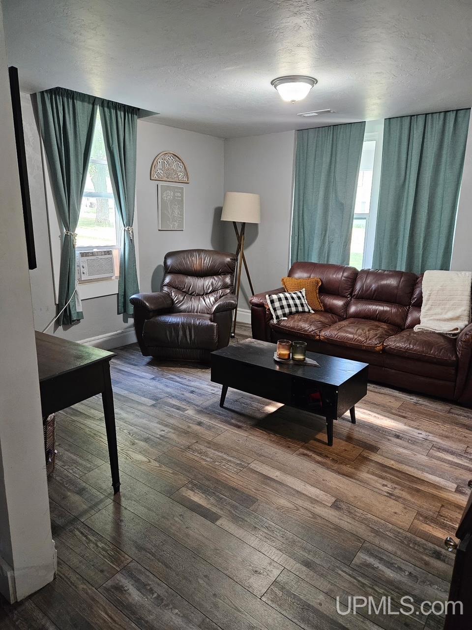 3rd image of 624 E B St, Iron Mountain, MI 49801 | MLS# 50216347