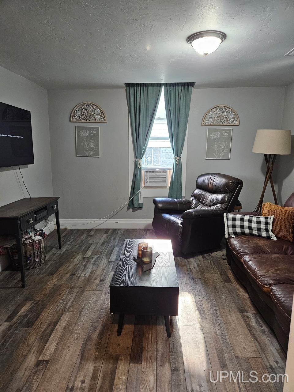 4th image of 624 E B St, Iron Mountain, MI 49801 | MLS# 50216347