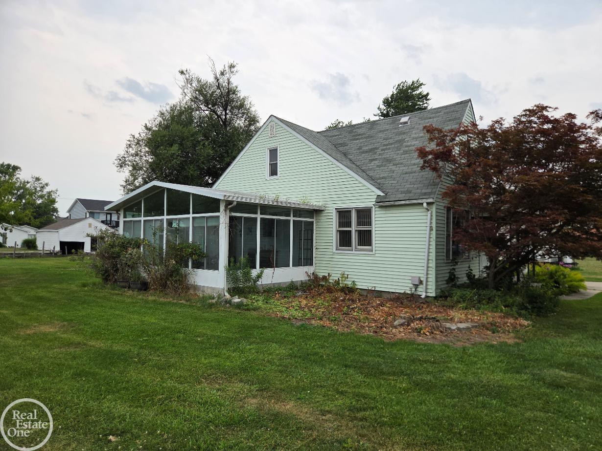 2nd image of 38777 Lakeshore Dr, Harrison Township, MI 48045 | MLS# 50216360