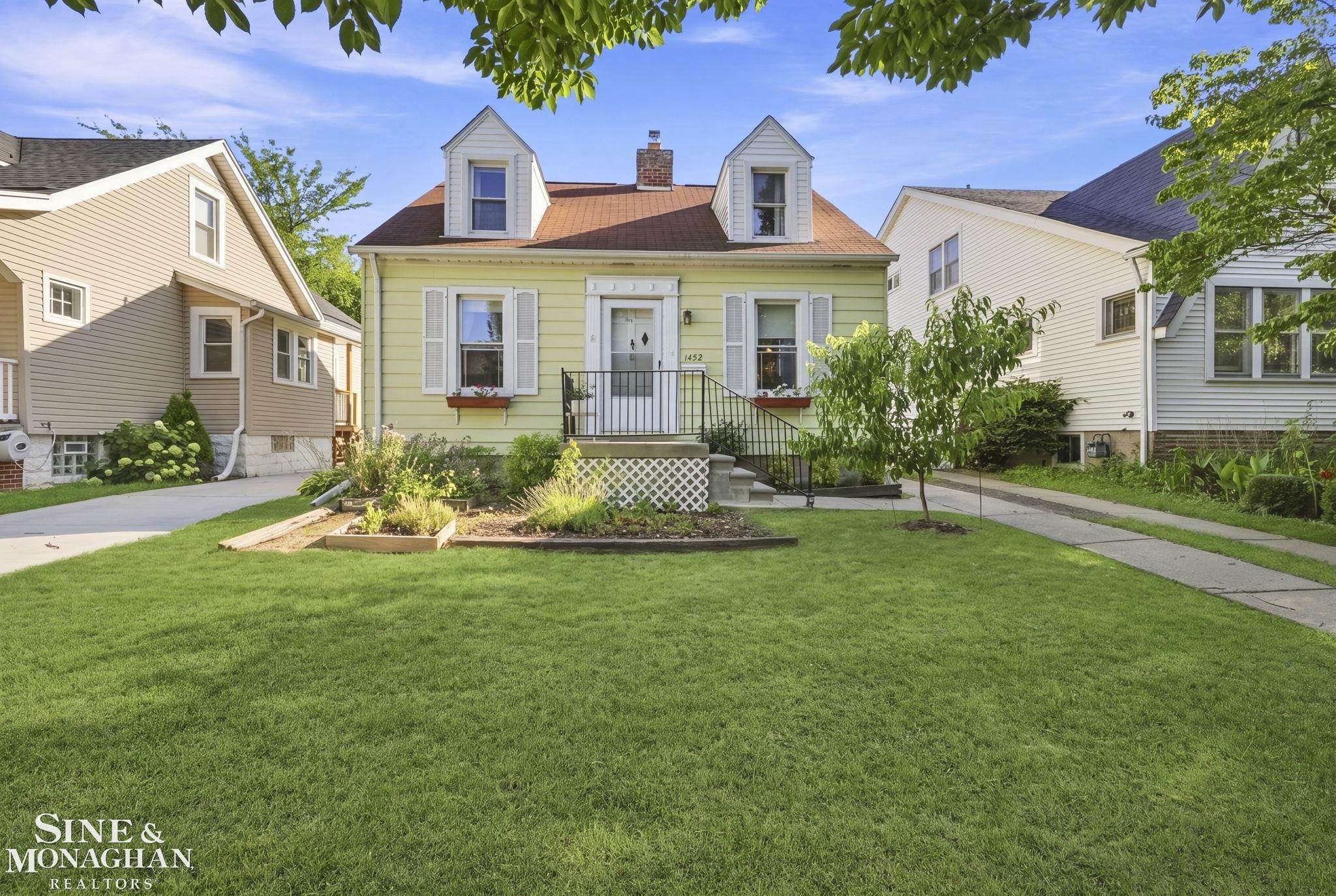 1st image of 1452 Anita Ave, Grosse Pointe Woods, MI 48236 | MLS# 58050216363