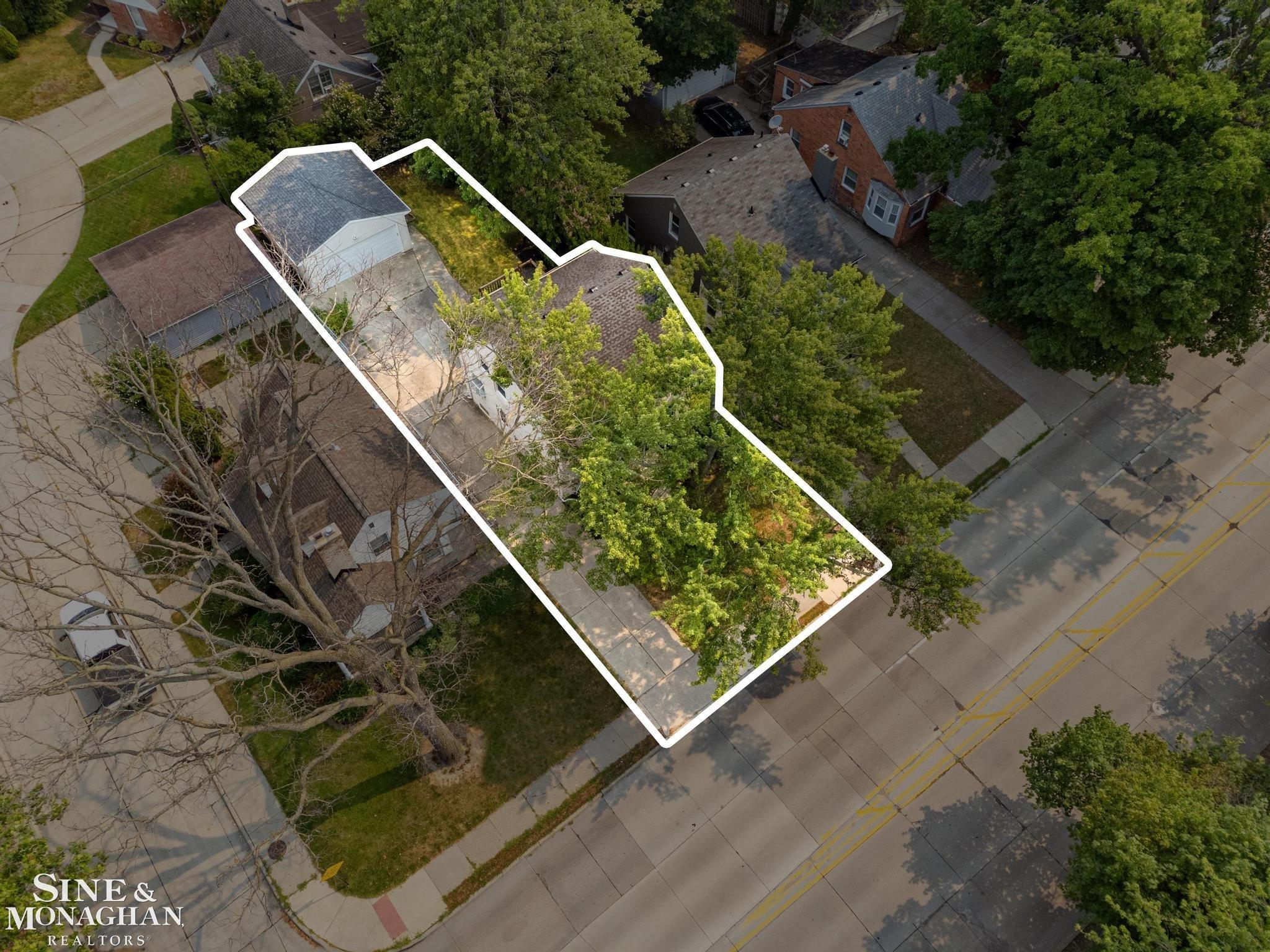 55th image of 1396 Vernier Rd, Grosse Pointe Woods, MI 48236 | MLS# 58050216376