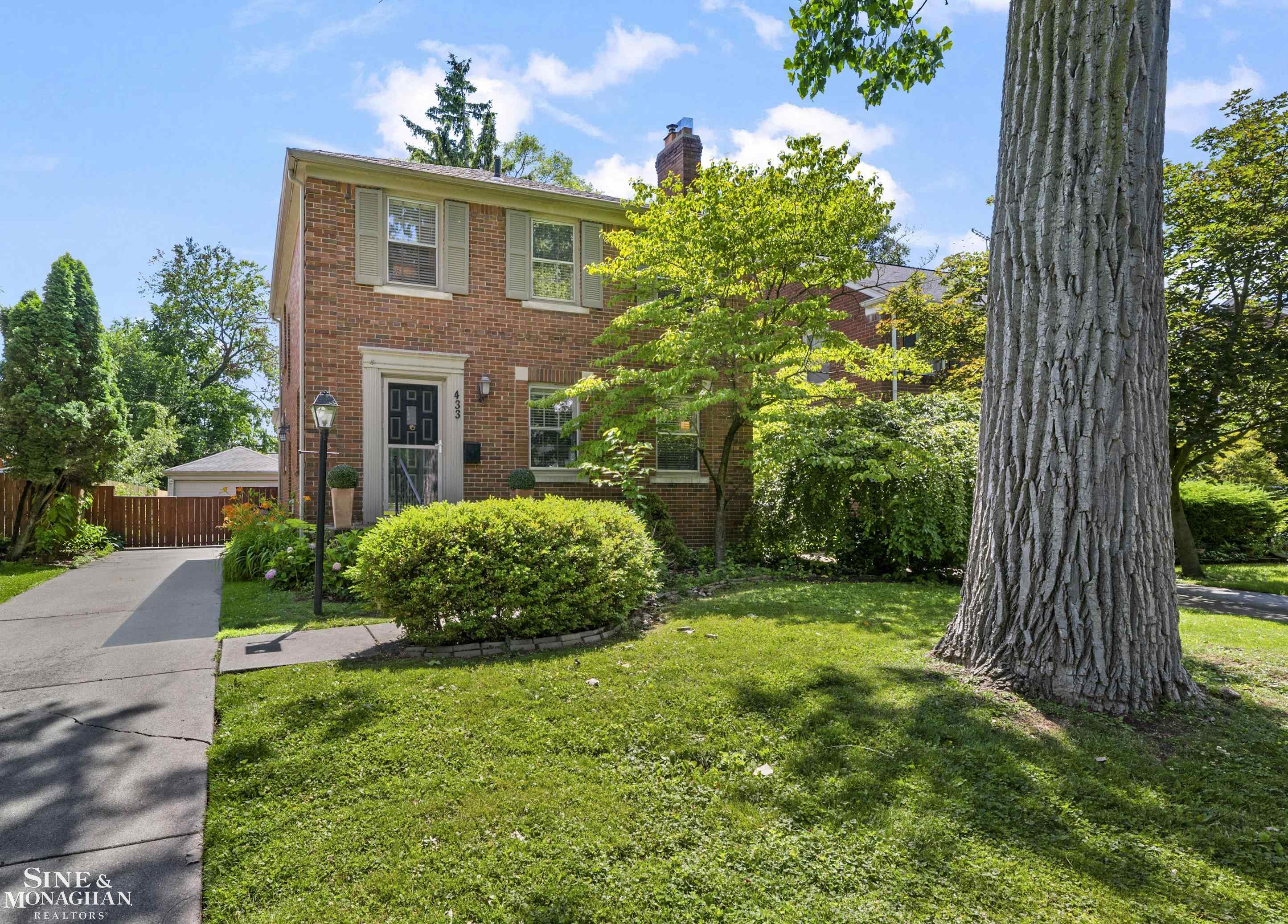 1st image of 433 Maison Rd, Grosse Pointe Farms, MI 48236 | MLS# 58050216380
