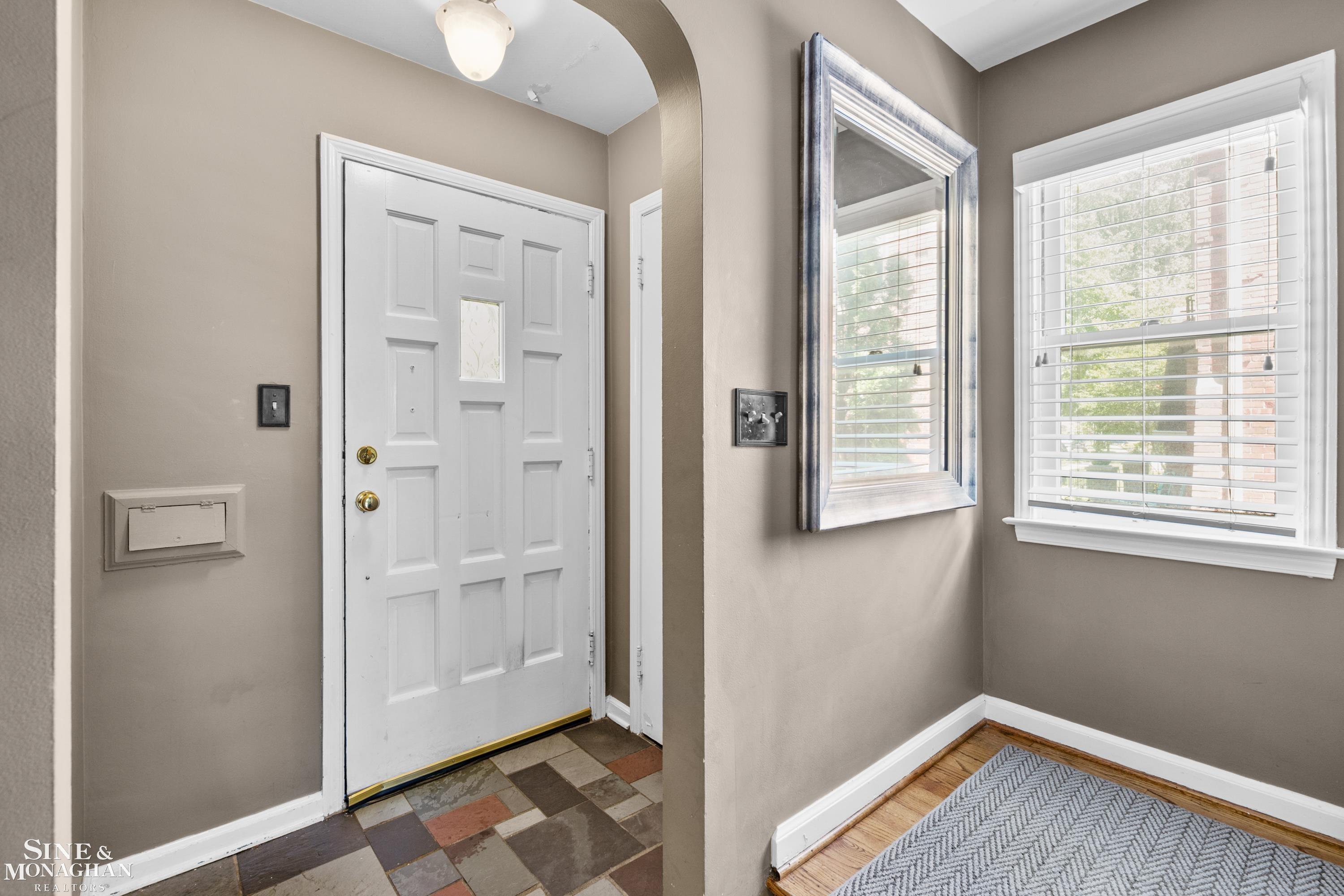 3rd image of 433 Maison Rd, Grosse Pointe Farms, MI 48236 | MLS# 58050216380