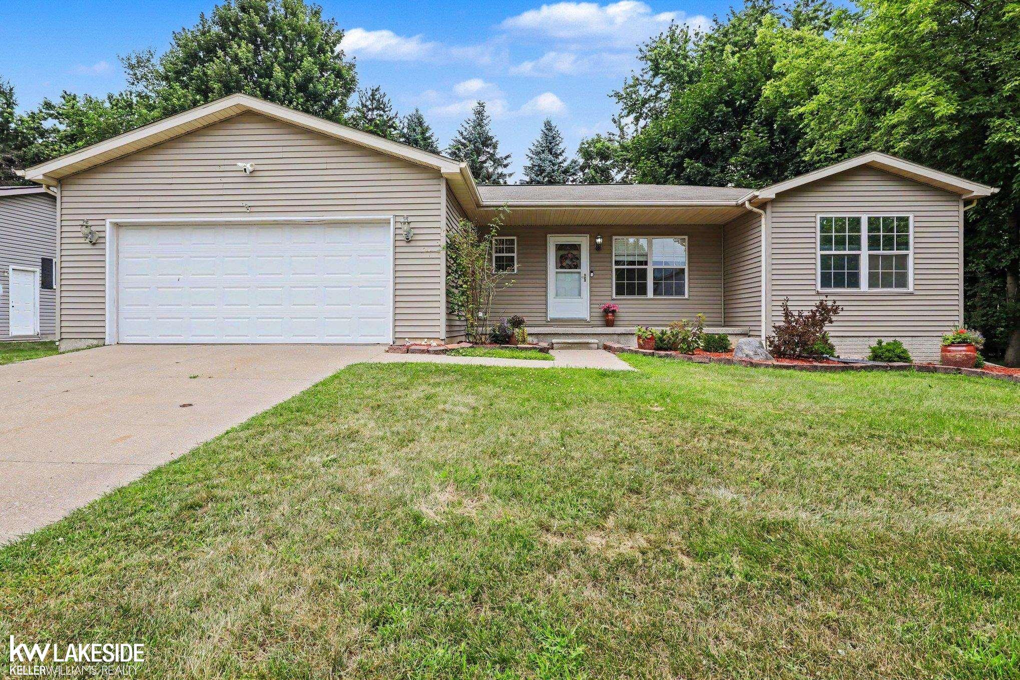 593 Allison Drive photo 2