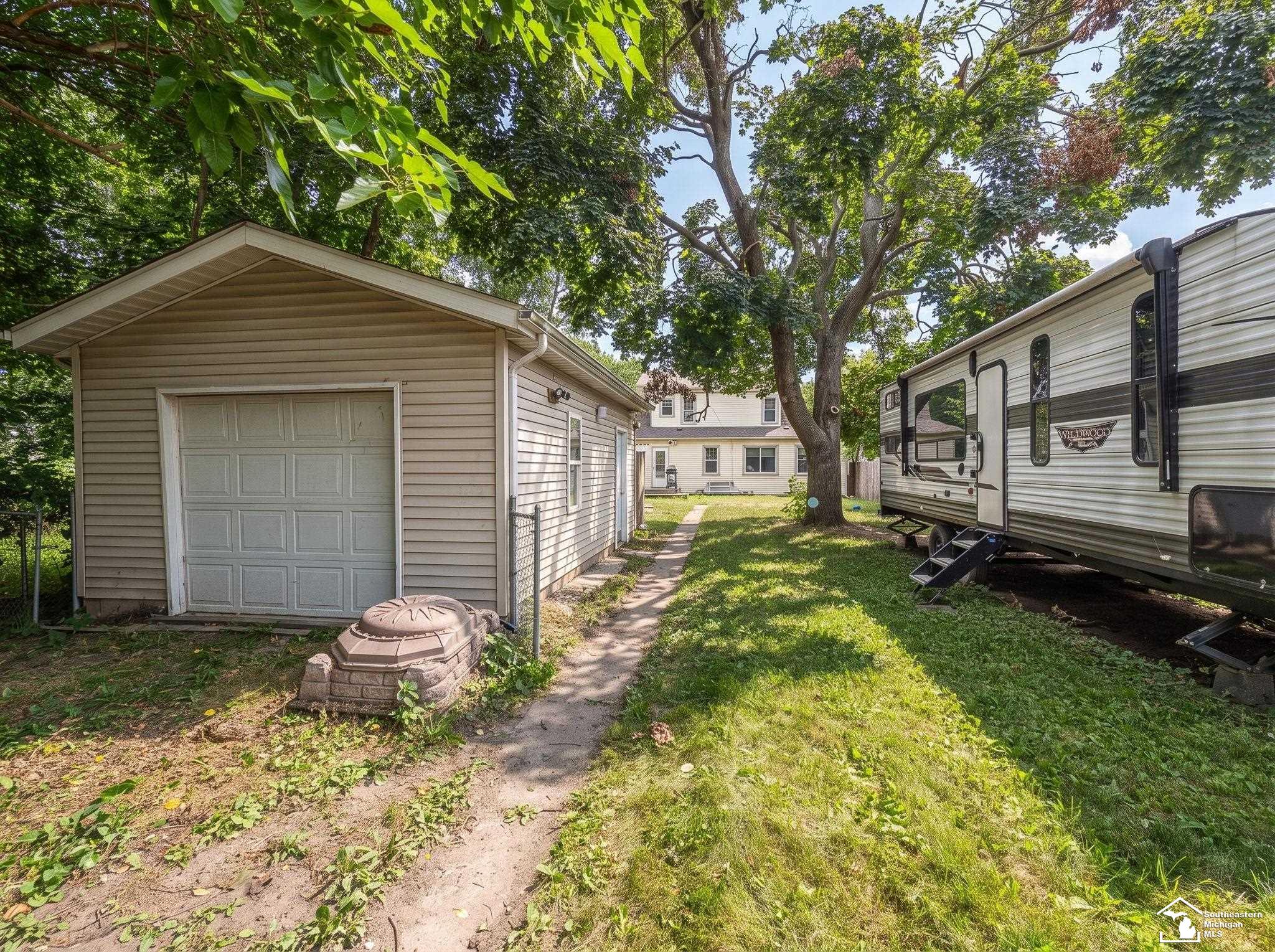 36th image of 711 Harrison St, Monroe, MI 48161 | MLS# 50216390