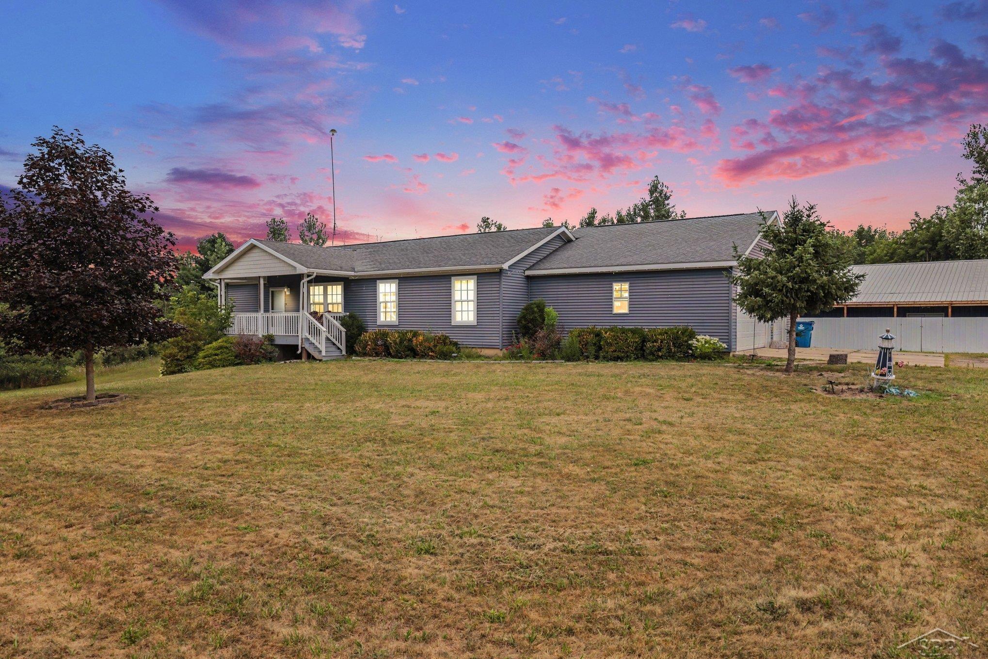 1st image of 628 W Fenwick Rd, Fenwick, MI 48834 | MLS# 50216400