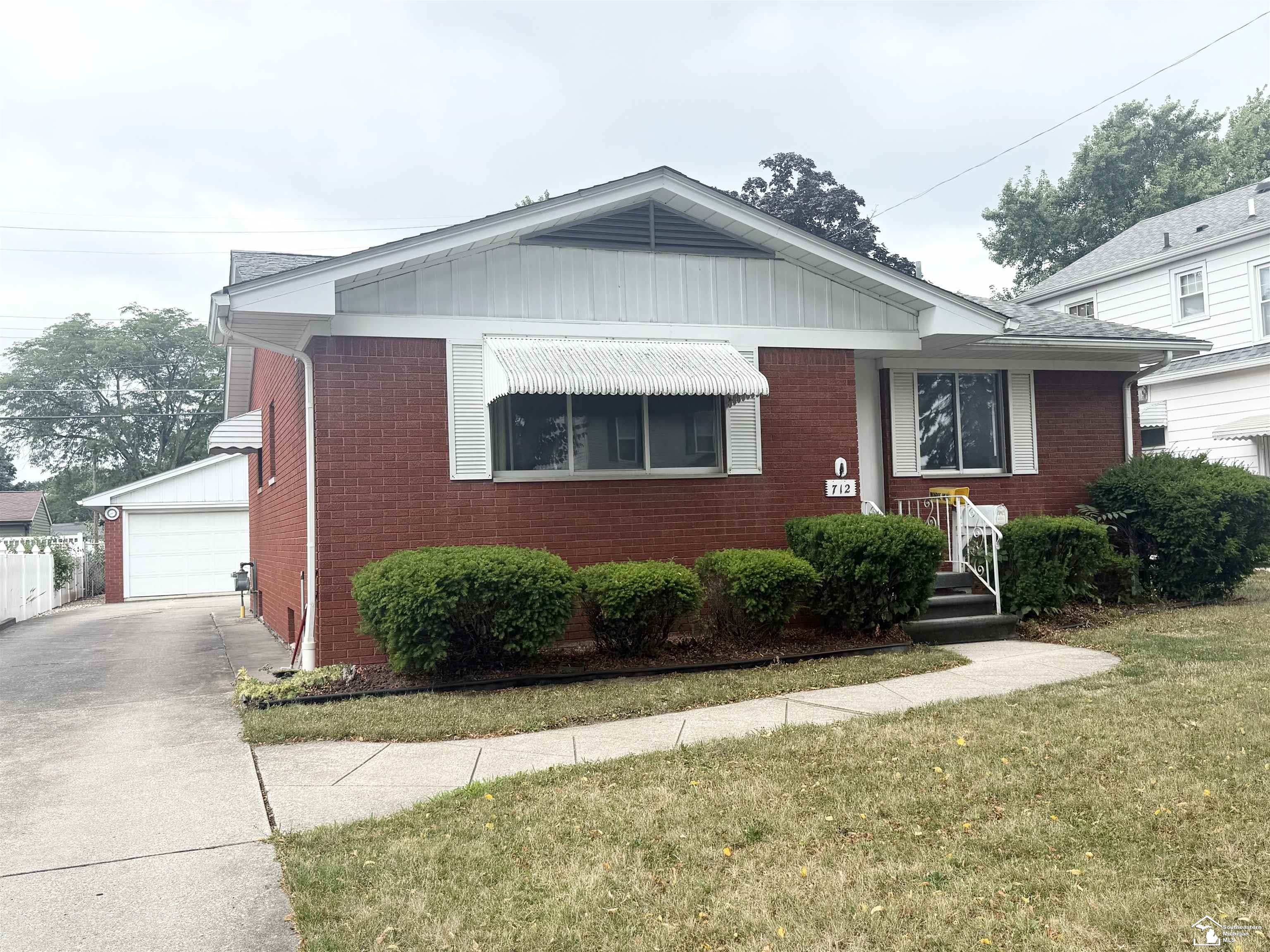 24th image of 712 Wolverine Ave, Monroe, MI 48161 | MLS# 50216472