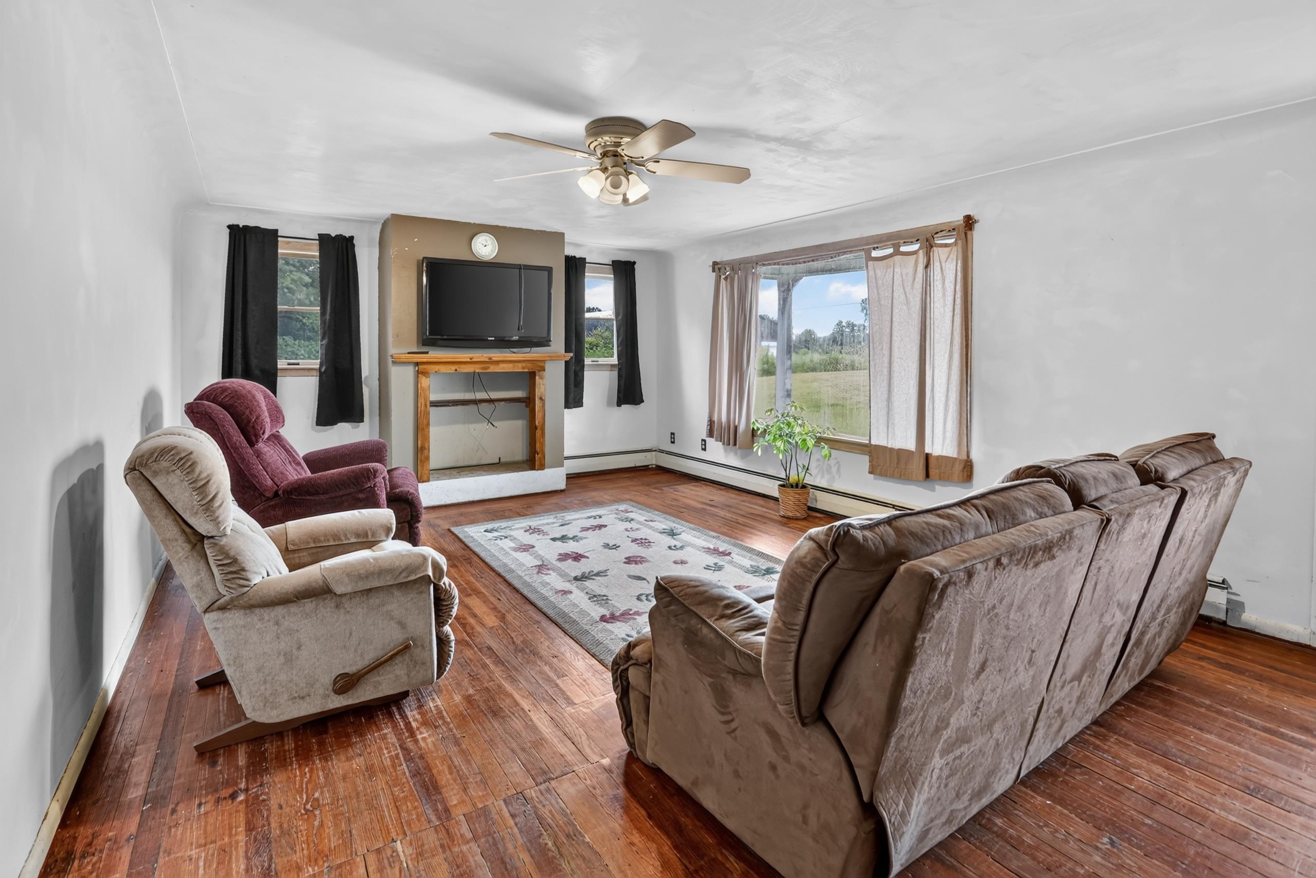 3rd image of 5441 N Huron Rd, Pinconning, MI 48650 | MLS# 50216508