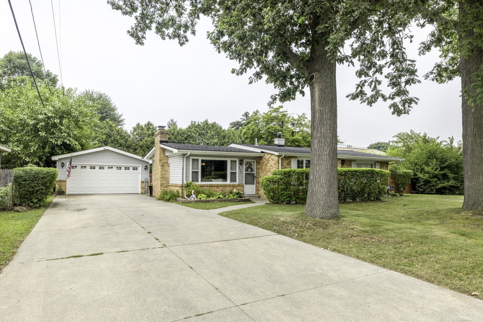 1st image of 2415 16th Ave, Port Huron, MI 48060 | MLS# 50216549