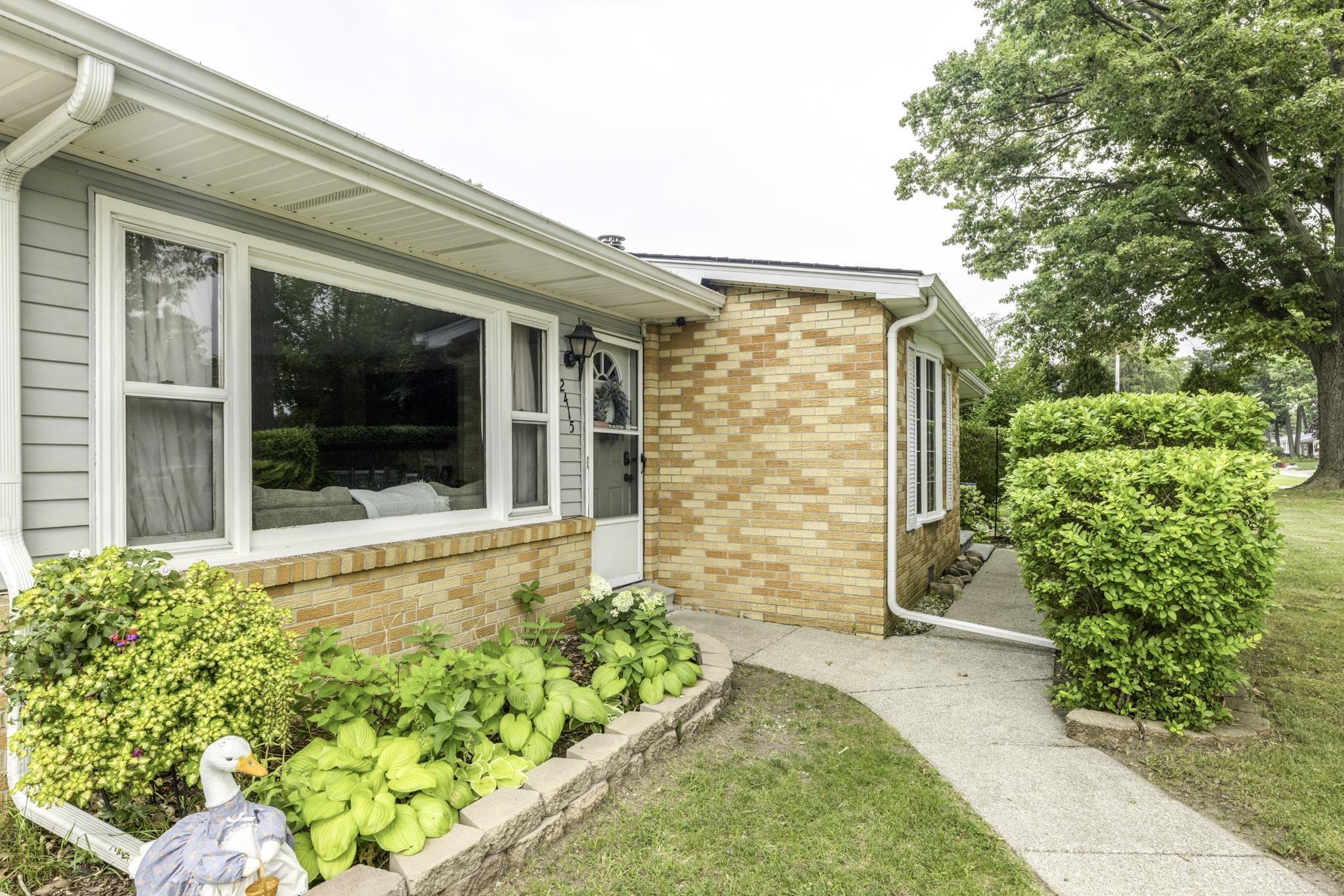 3rd image of 2415 16Th Ave, Port Huron, MI 48060 | MLS# 50216549