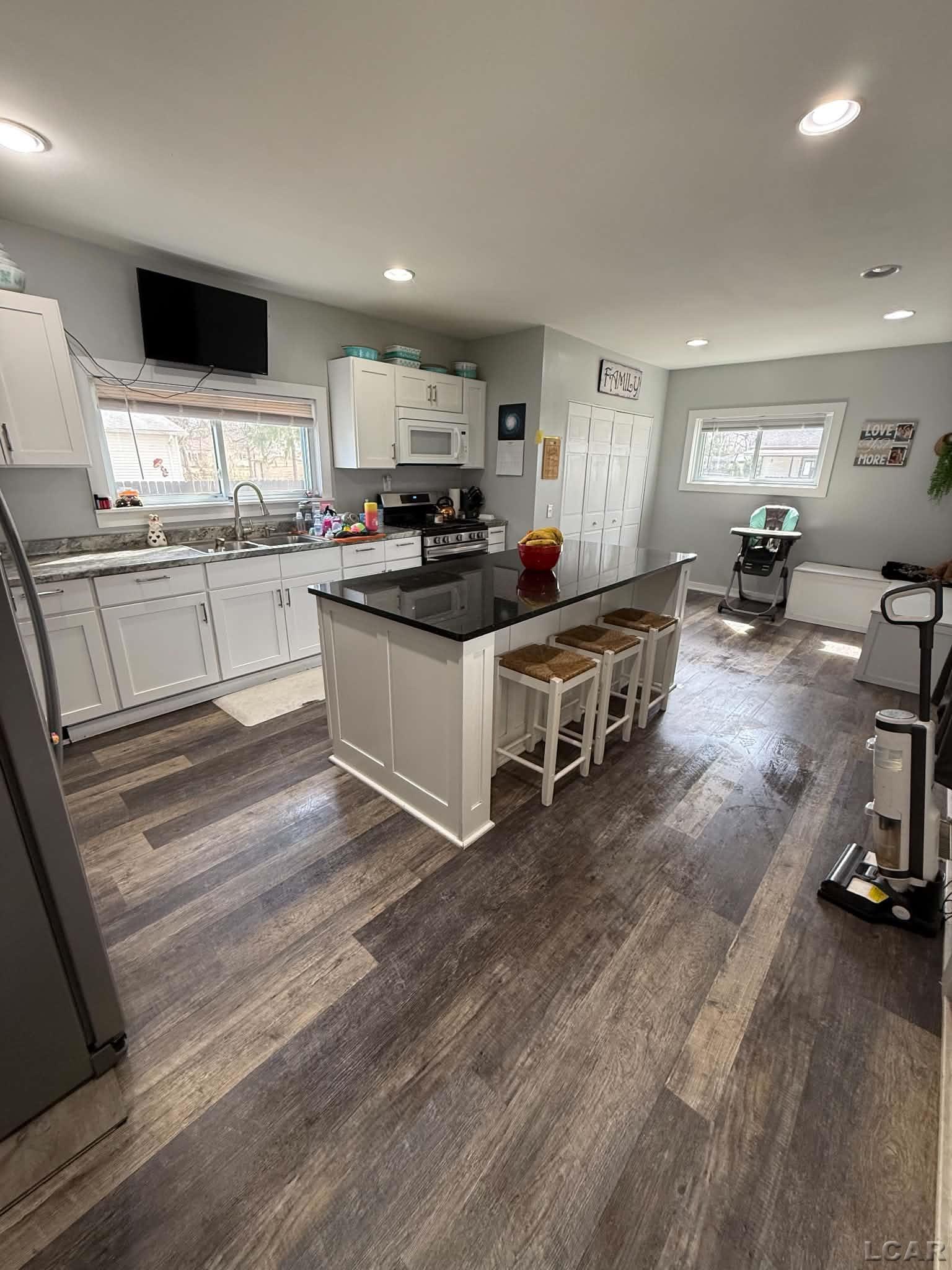 3rd image of 124 E Stephenson St, Morenci, MI 49256 | MLS# 56050216575