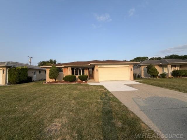 Photo 2 of Single family home for sale at 33742 Elford Dr, Sterling Heights, MI 48312 | MLS# 58050216577 | Listing updated on 2026-09-14