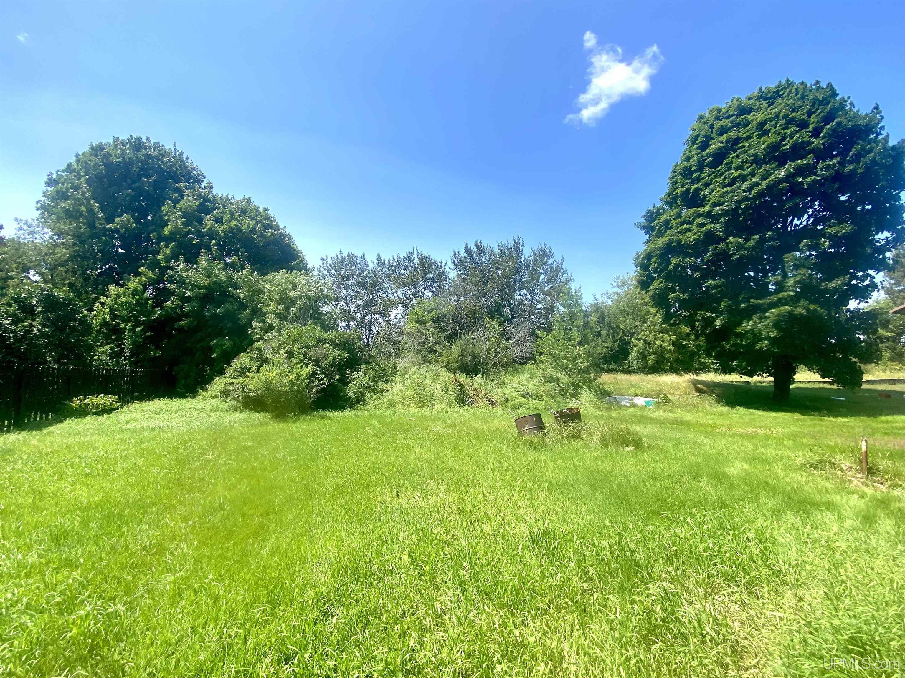 3rd image of 107 New Elm St, Manistique, MI 49854 | MLS# 50216630