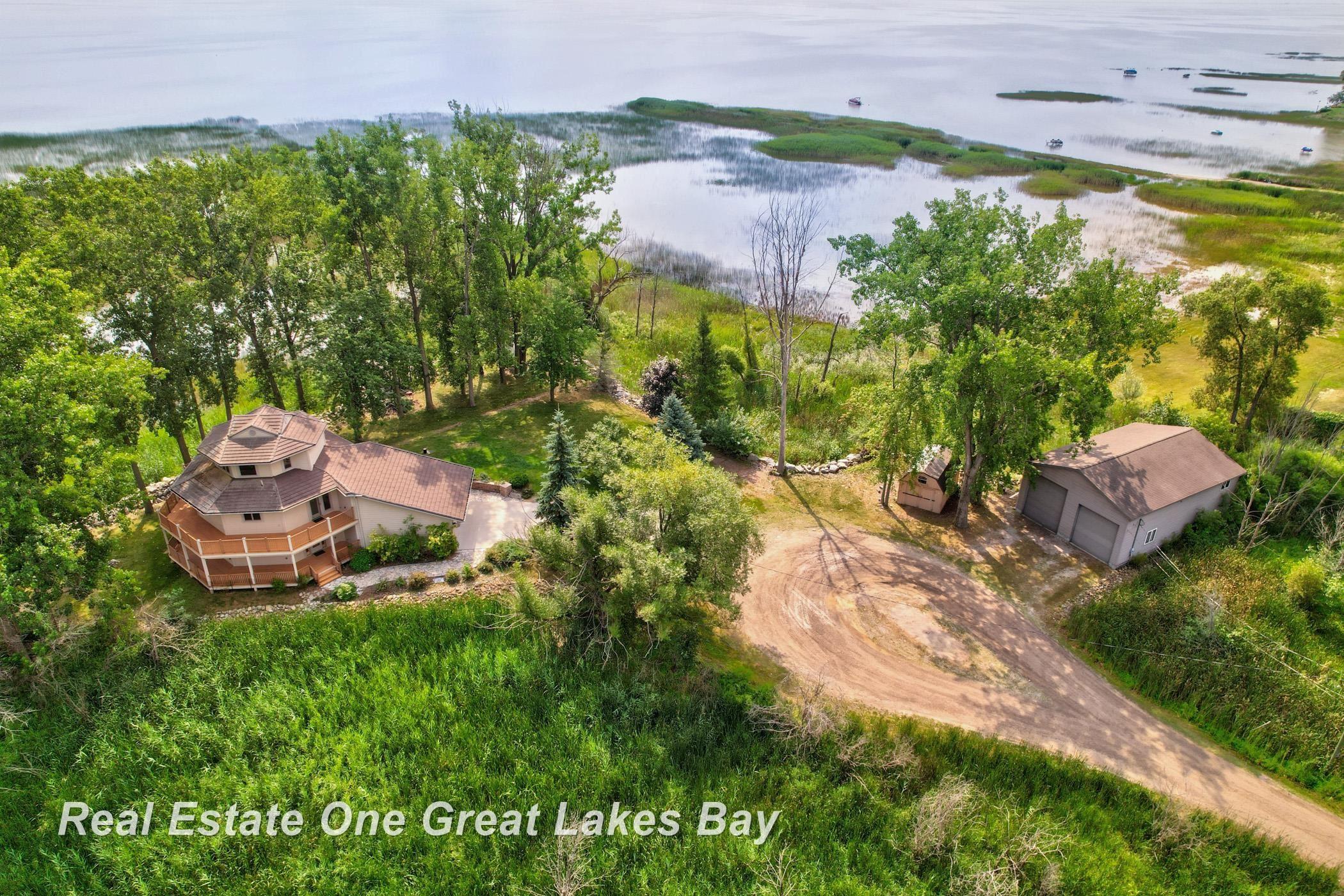 3rd image of 2180 Driftwood Rd, Standish, MI 48658 | MLS# 50216638