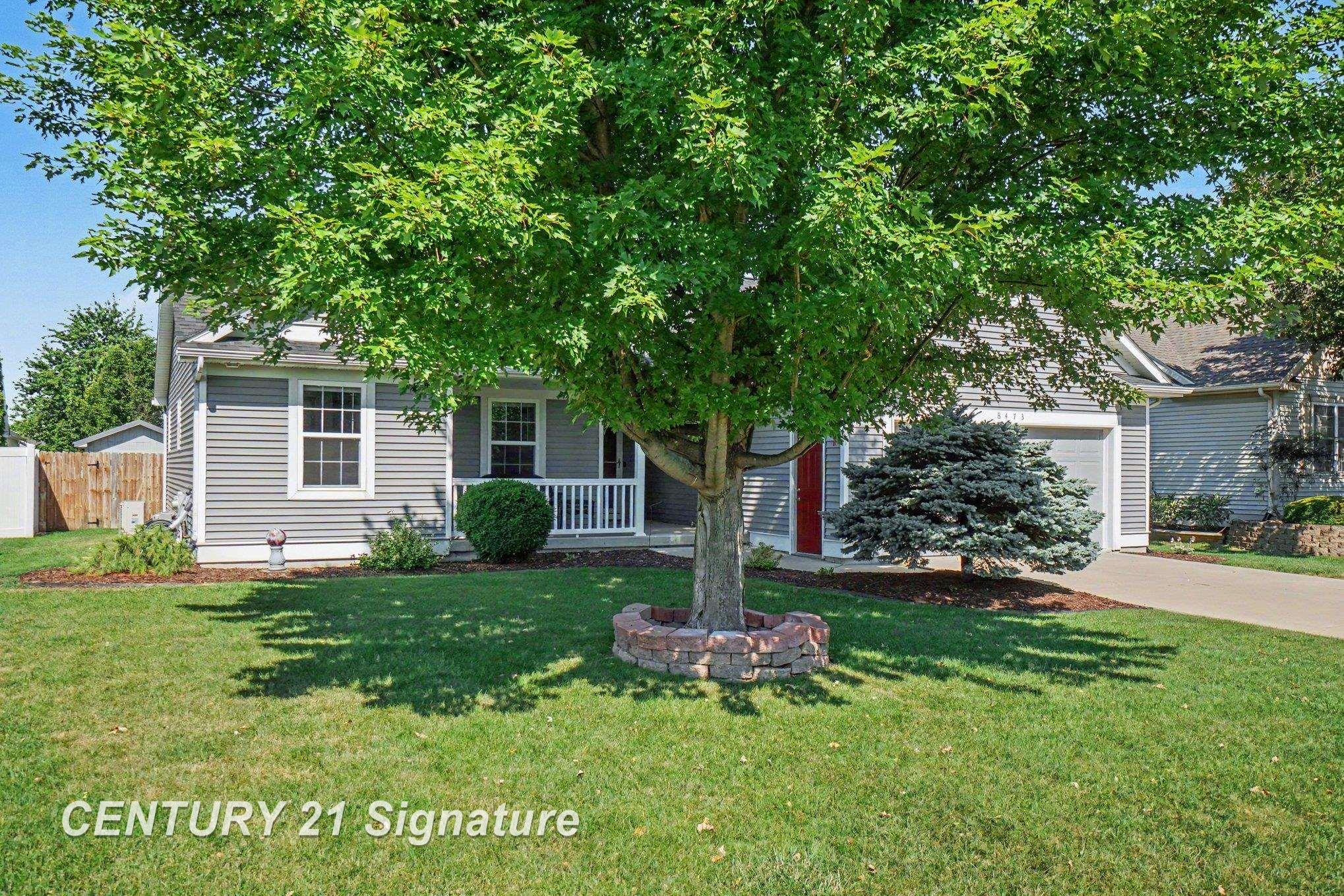 3rd image of 8473 Waxwing Dr, Freeland, MI 48623 | MLS# 61050216642