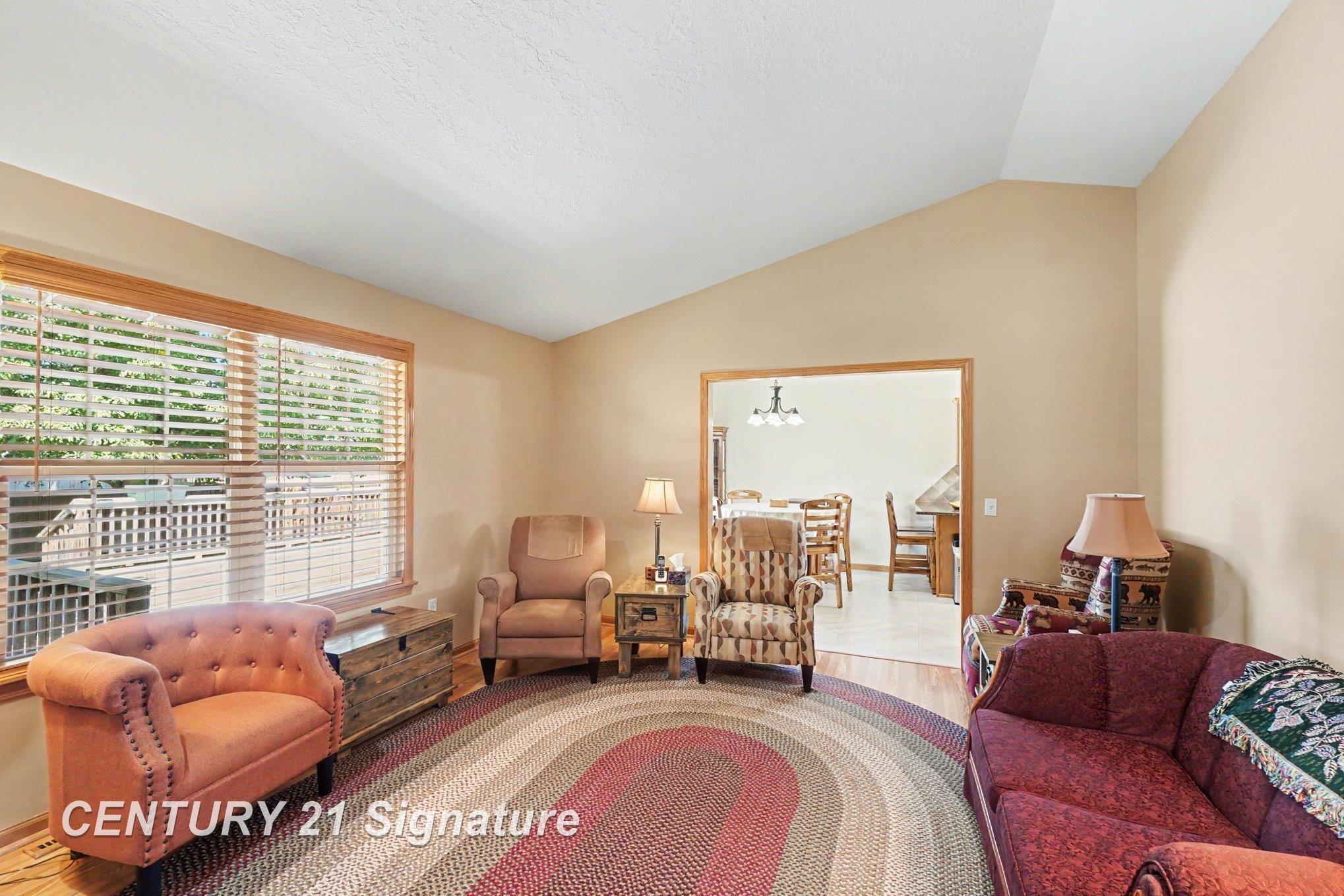 5th image of 8473 Waxwing Dr, Freeland, MI 48623 | MLS# 61050216642