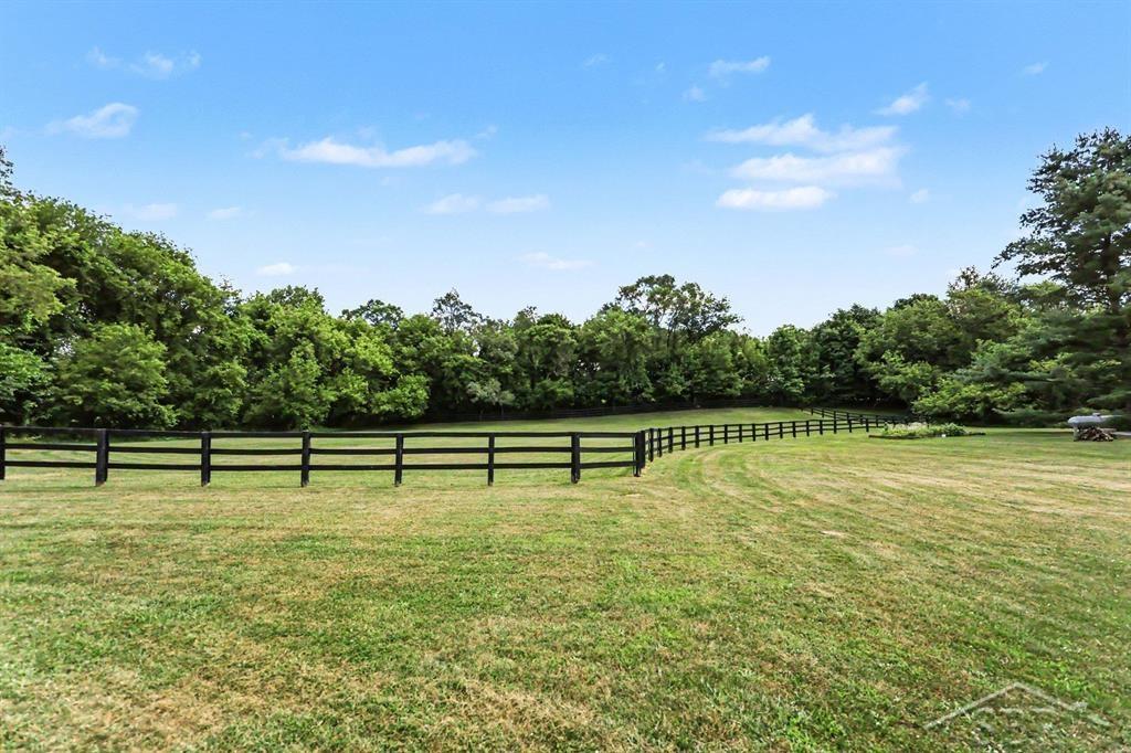 5975 Hollow Corners Road photo 13