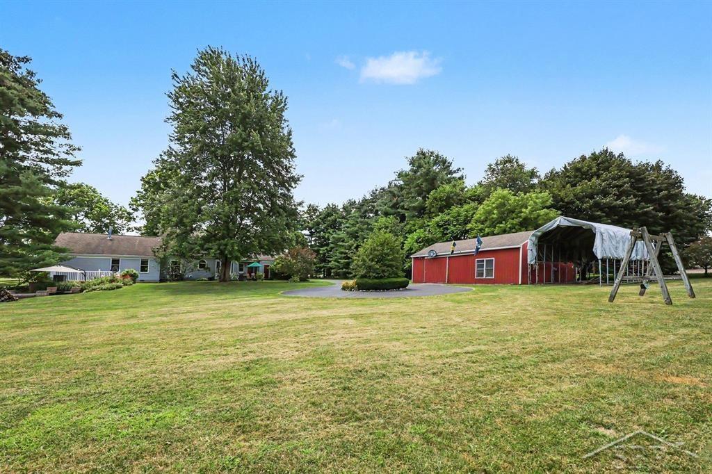 5975 Hollow Corners Road photo 9