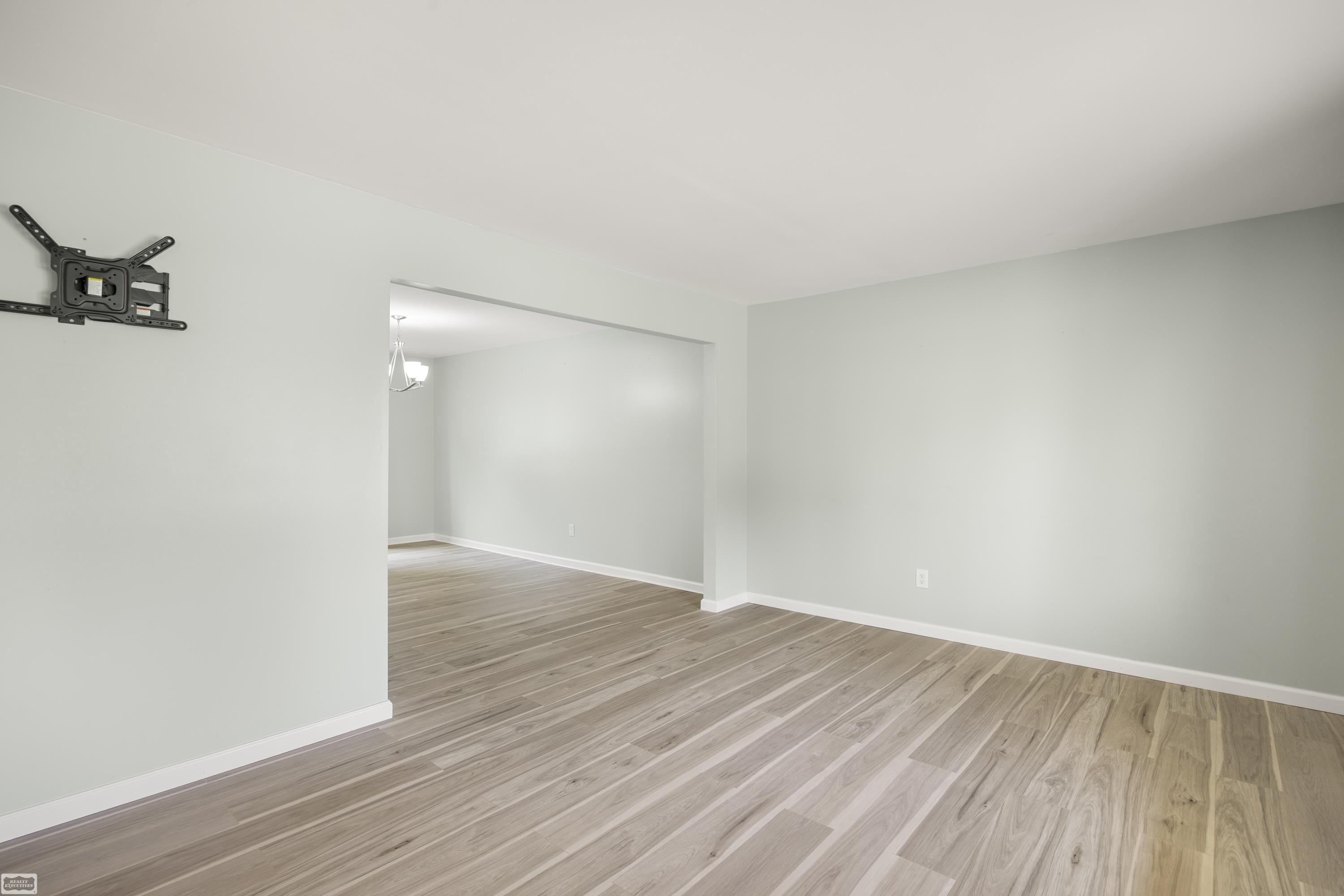 4th image of 14514 Kerner Dr, Sterling Heights, MI 48313 | MLS# 50216656