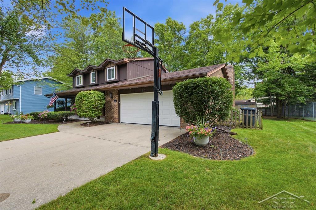 4th image of 5801 Lamplighter Ln, Midland, MI 48642 | MLS# 50216681