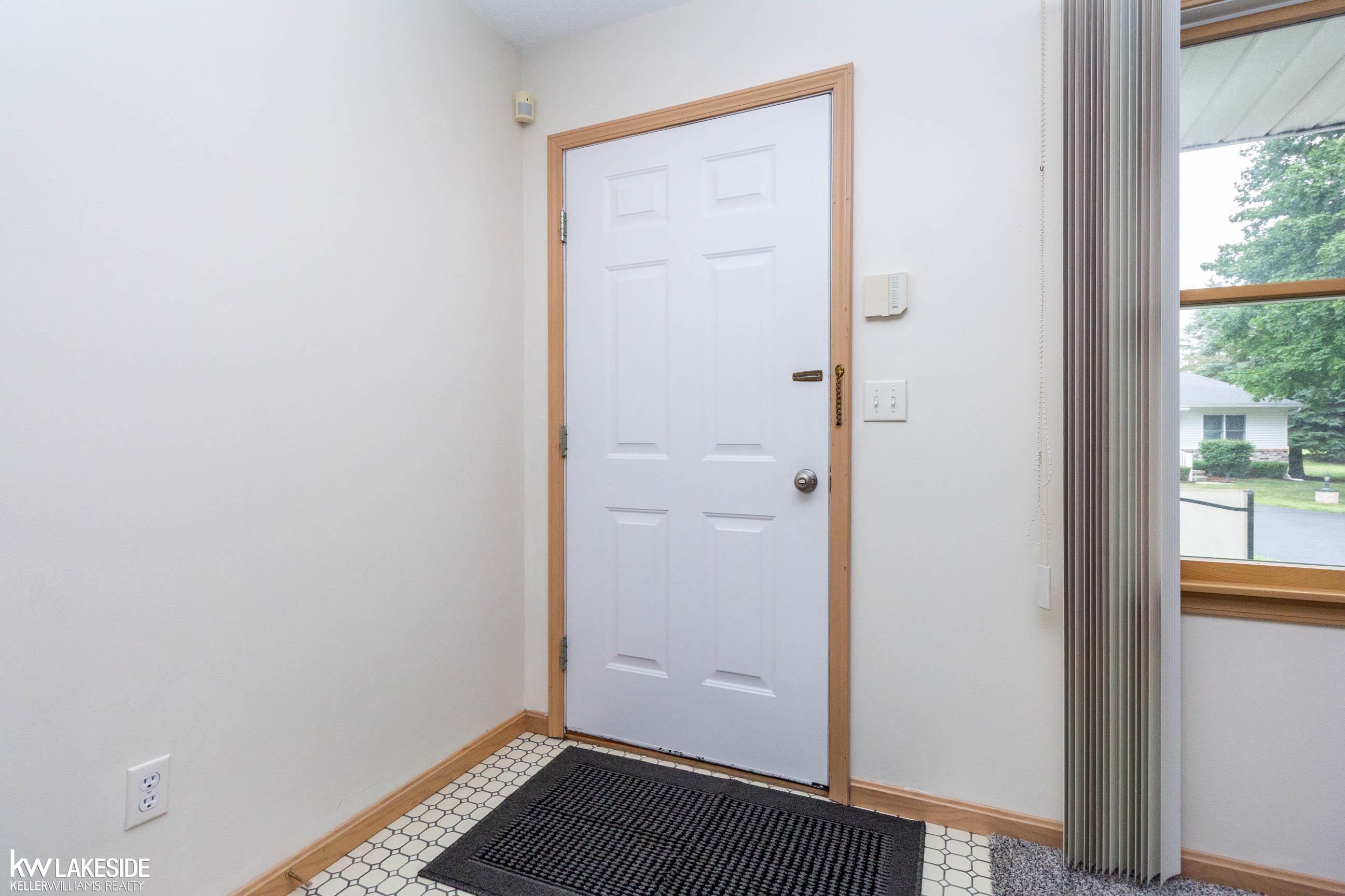 5th image of 5778 Main St #2nd St, Lexington, MI 48450