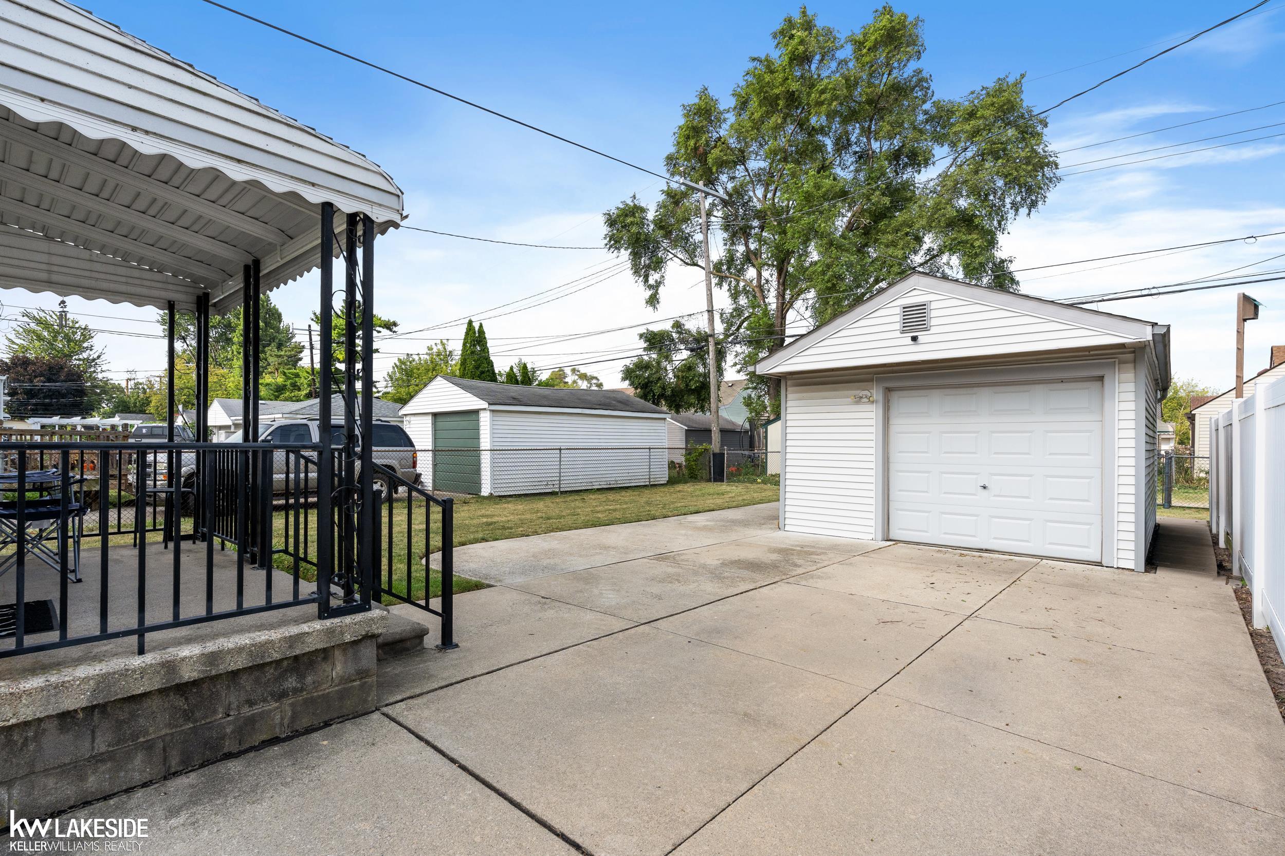 30th image of 24885 Lexington Ave, Eastpointe, MI 48021 | MLS# 50216719