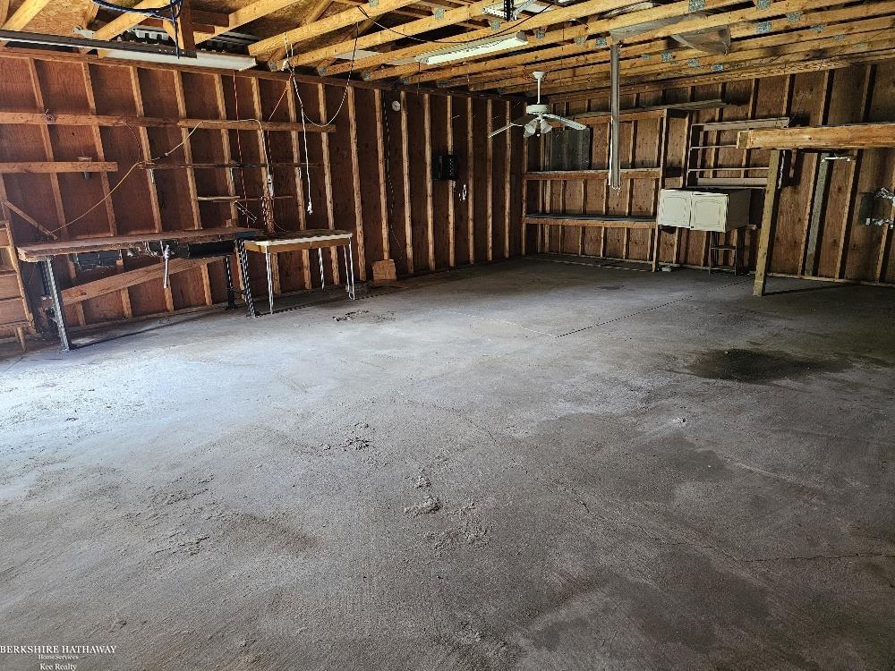 12th image of 332 Carroll St, Marine City, MI 48039 | MLS# 50216744