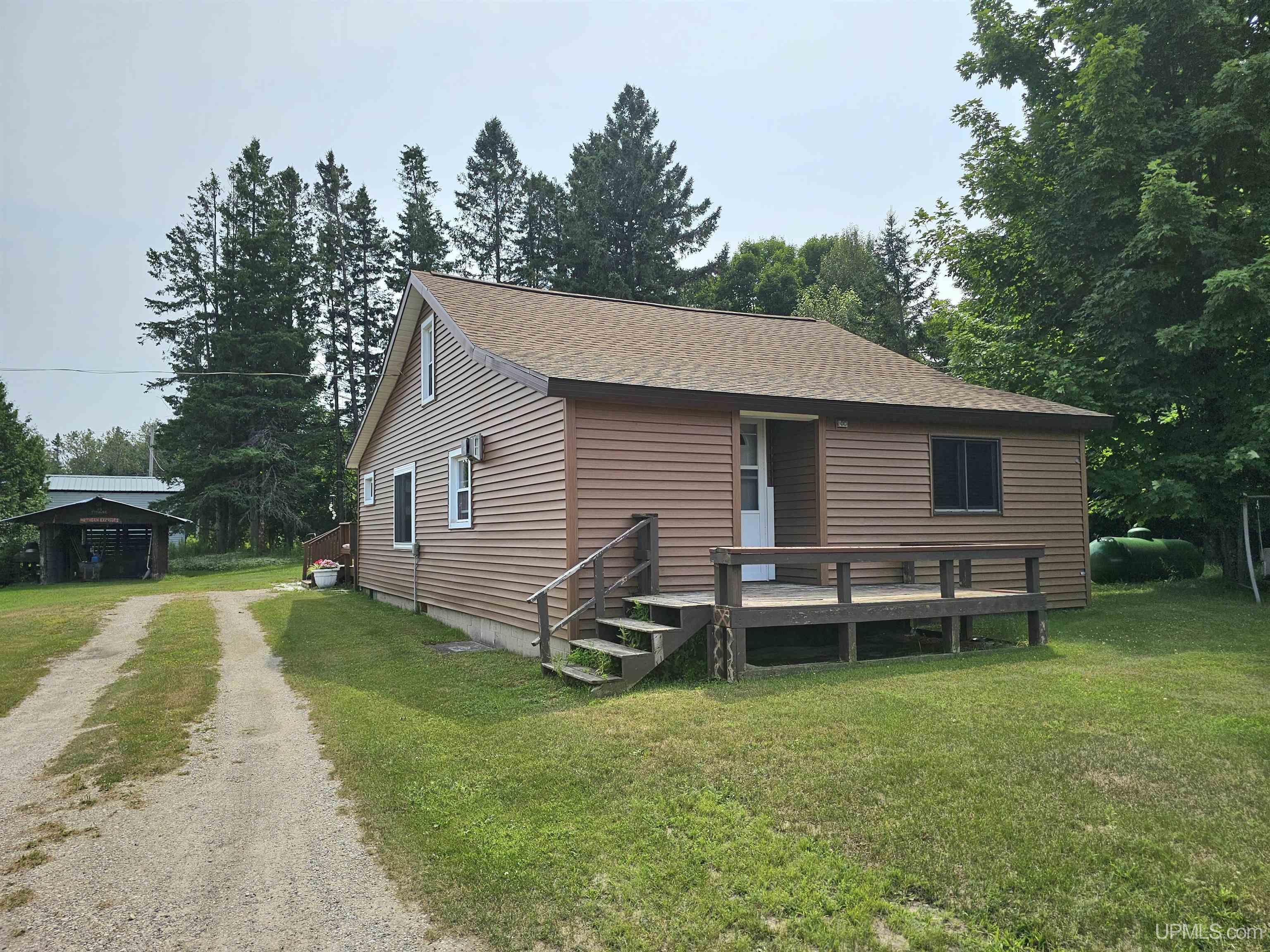36th image of 8923 W Cedar St, Manistique, MI 49854 | MLS# 50216765