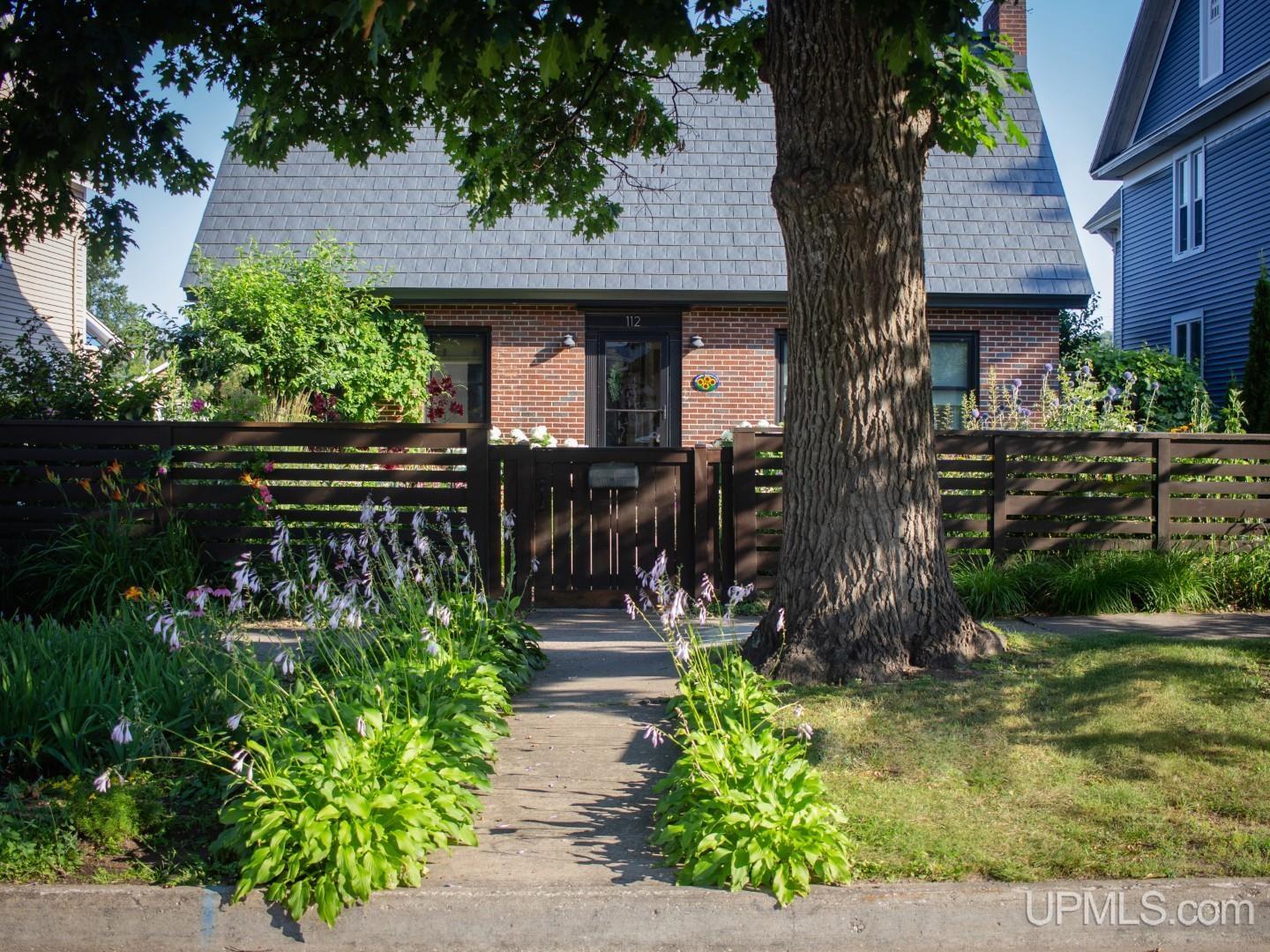 112 E Main Street, Negaunee MI 49866, 50216787