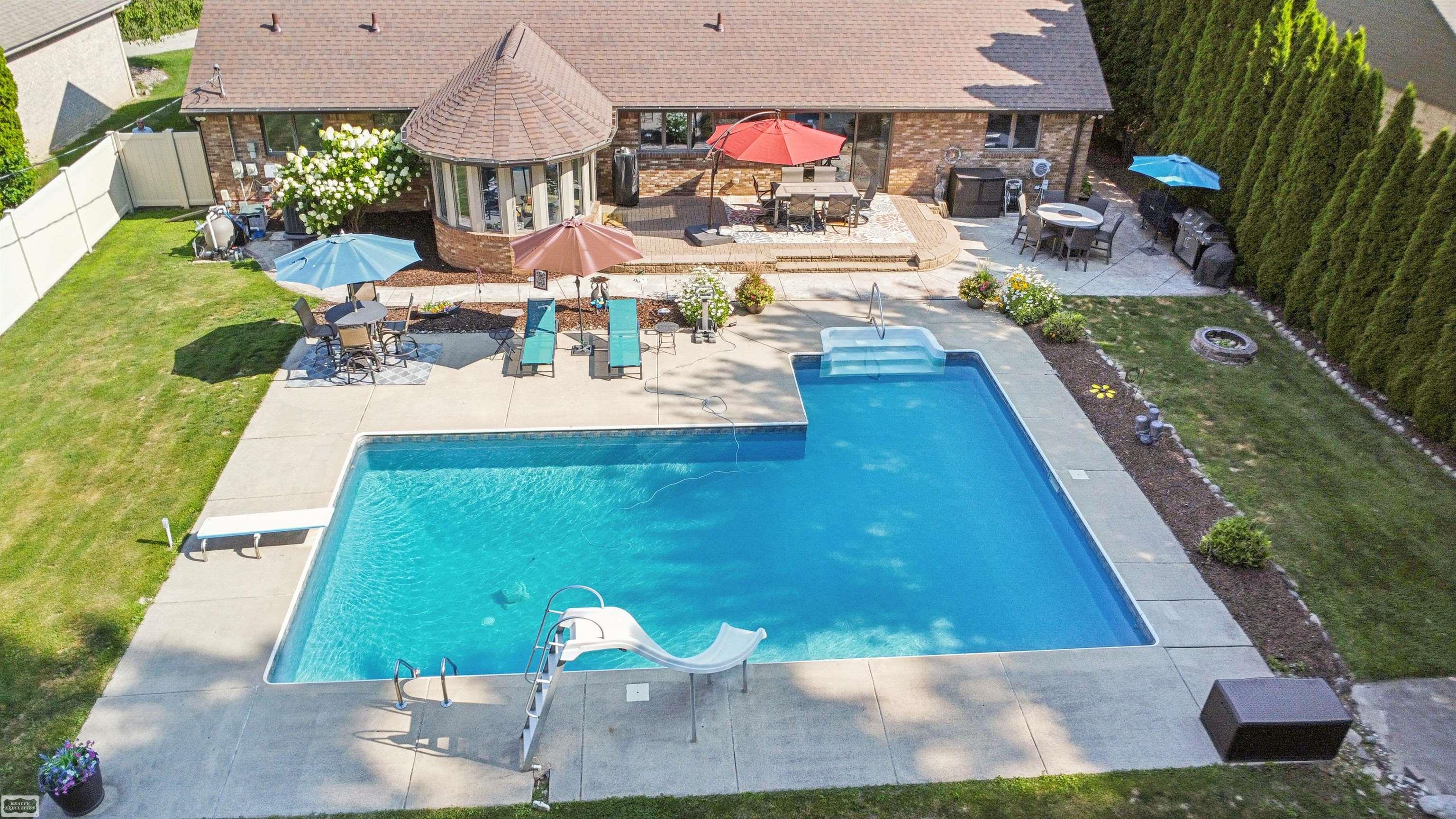 4th image of 23804 Ronita Dr, Macomb, MI 48042 | MLS# 50216857