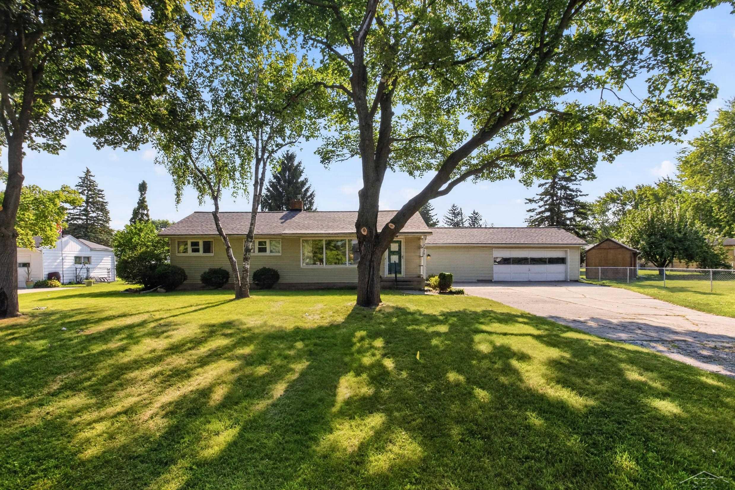 image of 2540 Luella Ave, Saginaw, MI 48603 | MLS# 50216867