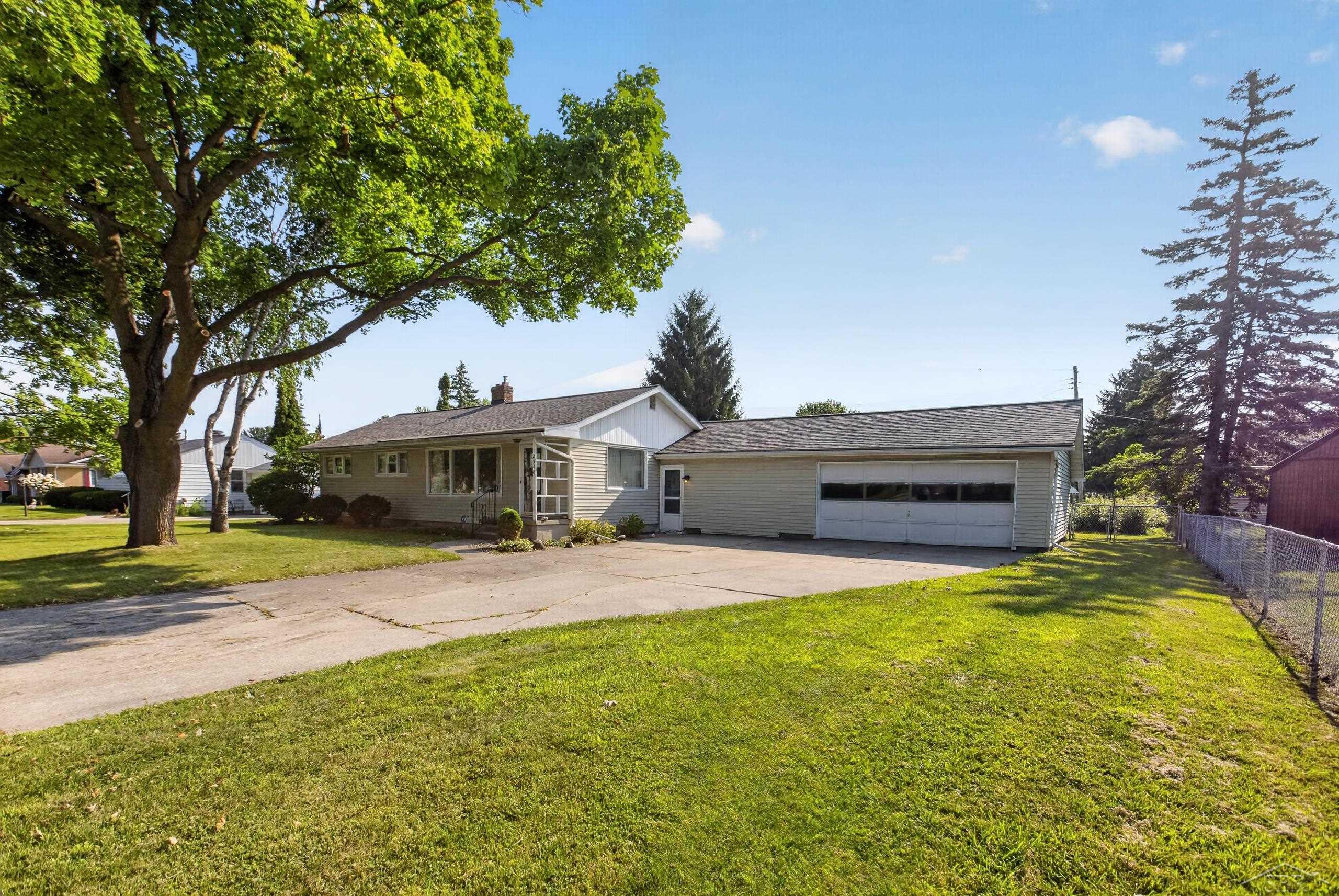 image of 2540 Luella Ave, Saginaw, MI 48603 | MLS# 50216867