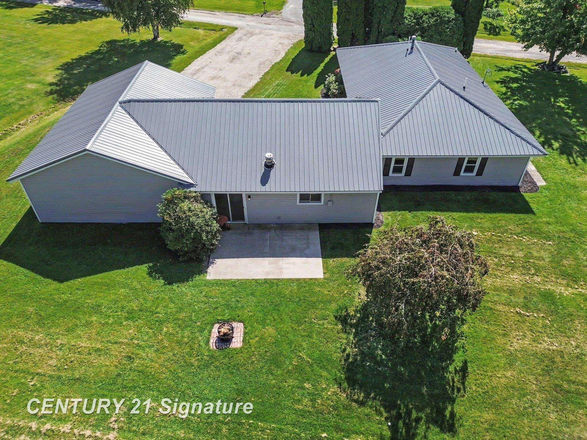 Photo 3 of Single family home for sale at 474 W Taylor Dr, Sanford, MI 48657 | MLS# 61050216901 | Listing updated on 2026-09-30