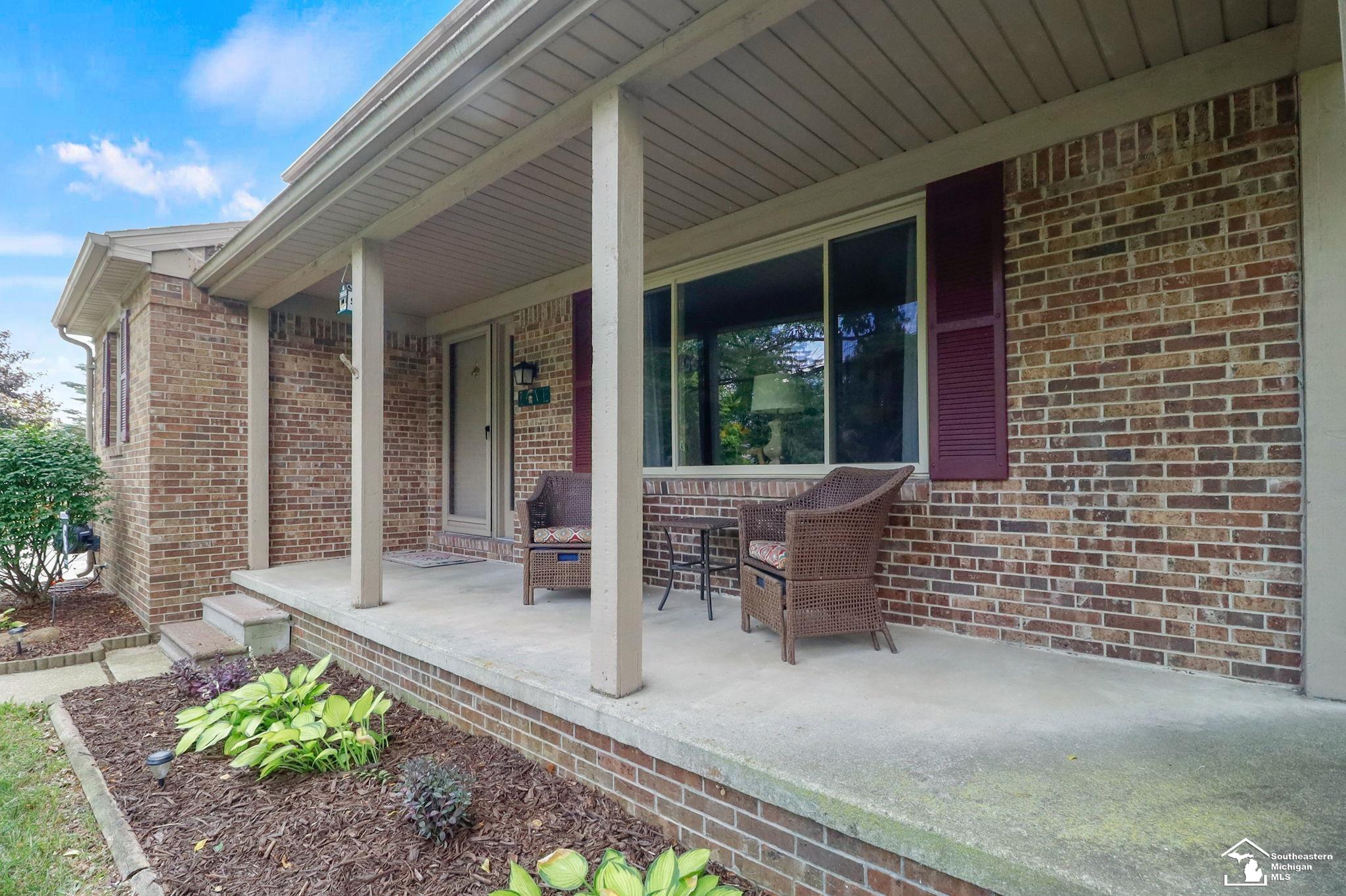 3rd image of 3317 Springdale Dr, Lambertville, MI 48144 | MLS# 50216911