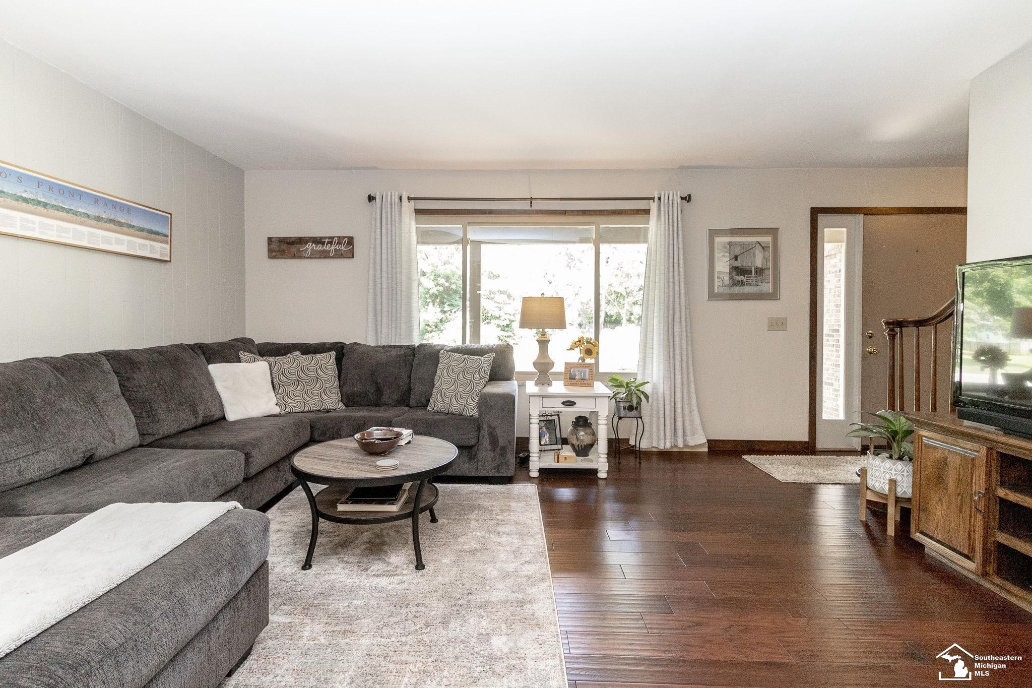 5th image of 3317 Springdale Dr, Lambertville, MI 48144 | MLS# 50216911
