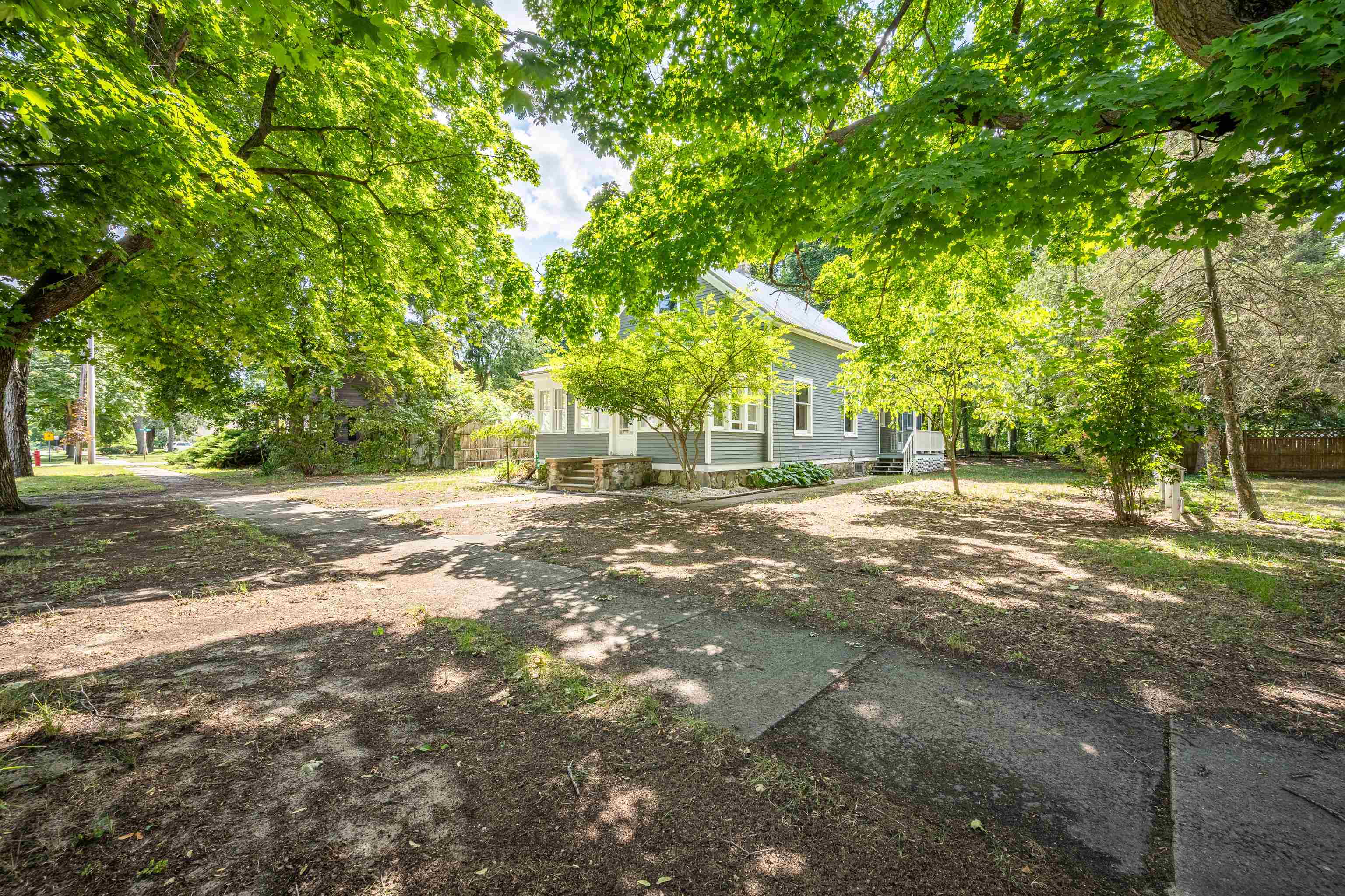 3rd image of 330 S Antler St, Gladwin, MI 48624 | MLS# 50216913