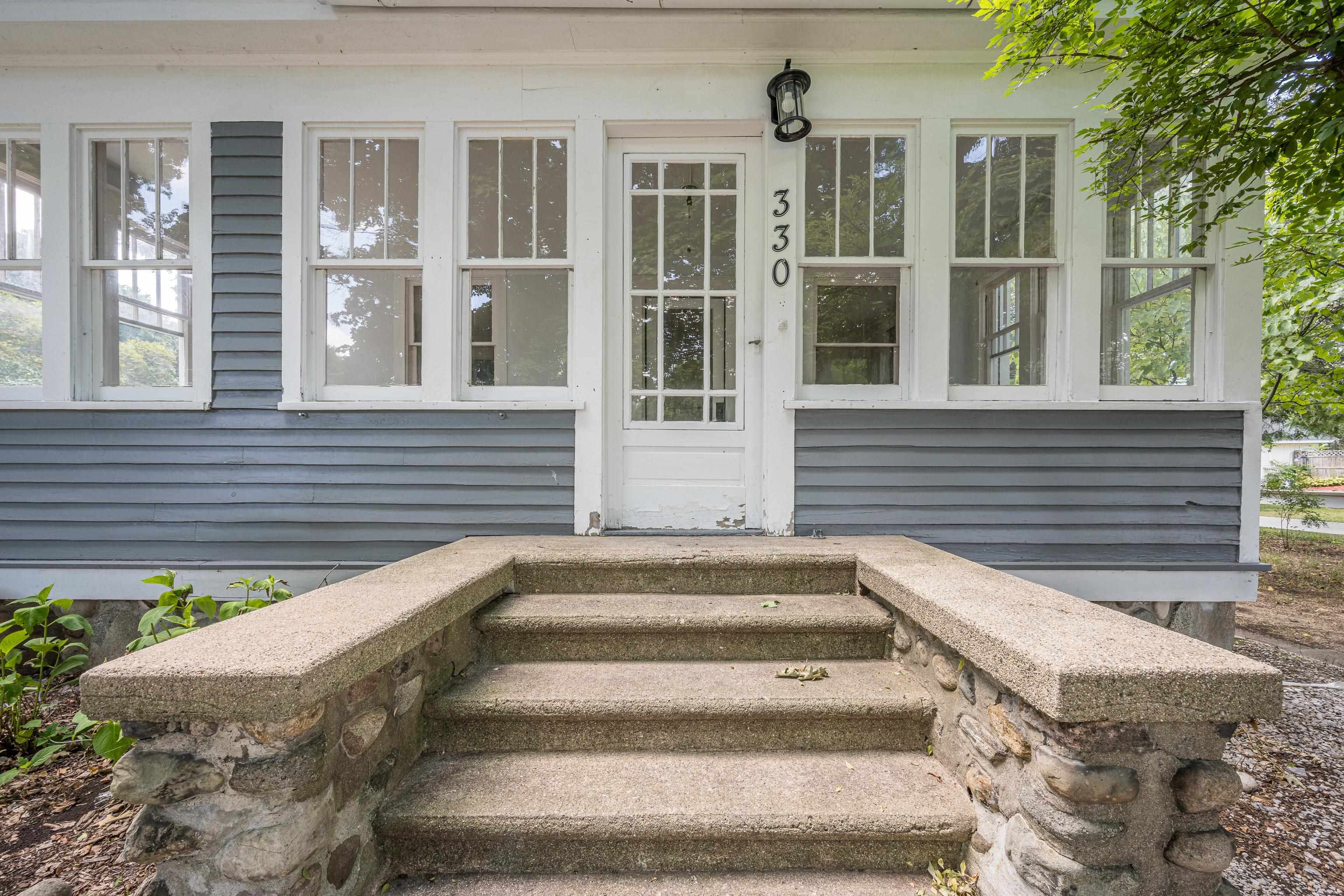 4th image of 330 S Antler St, Gladwin, MI 48624 | MLS# 50216913